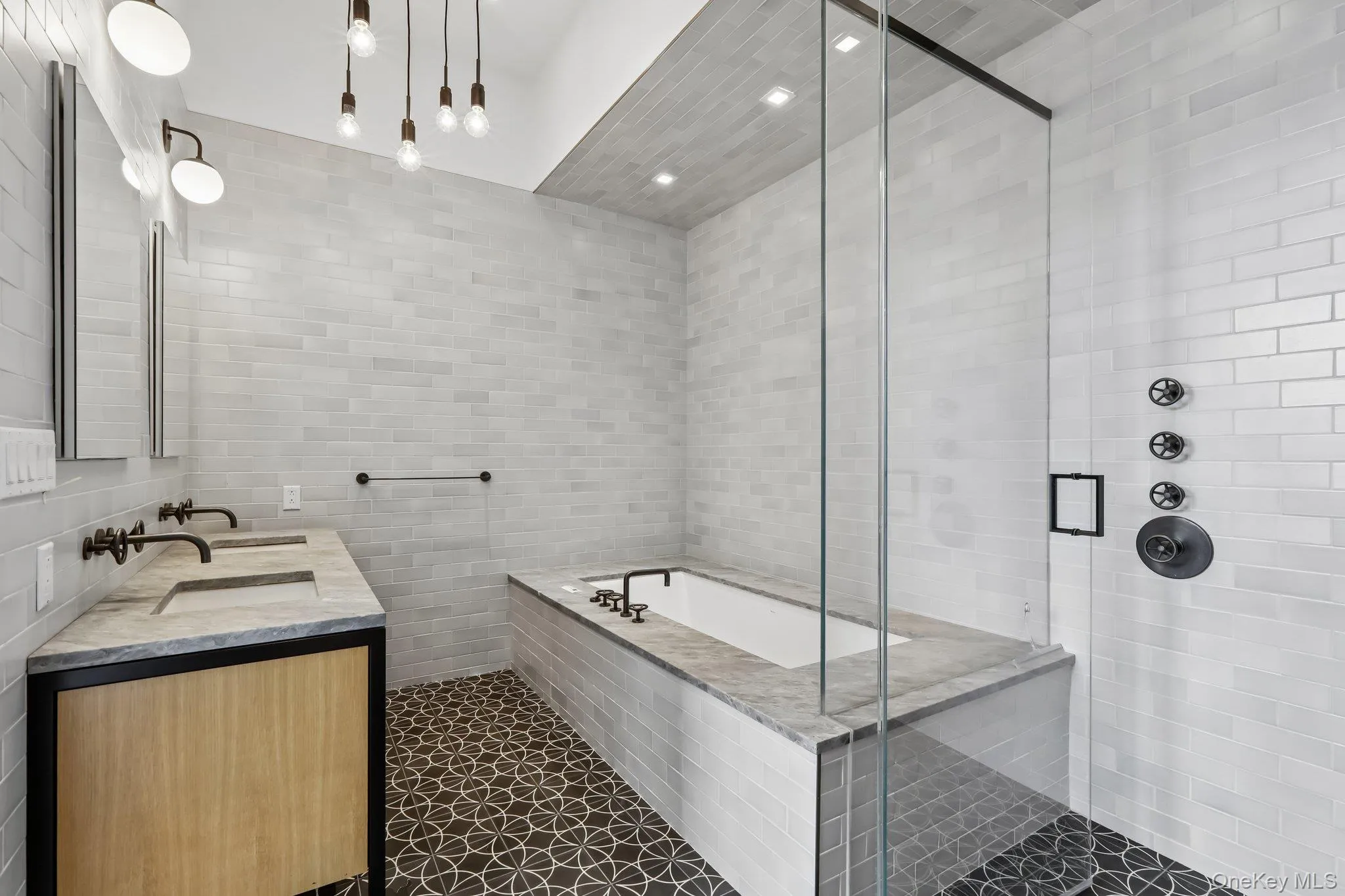 1 Main Street, Beacon, NY, 2 Bedrooms Bedrooms, 5 Rooms Rooms,2 BathroomsBathrooms,Residential,For Rent,Main,0,994991 1 Main Street, Beacon, NY, 2 Bedrooms Bedrooms, 5 Rooms Rooms,2 BathroomsBathrooms,Residential,For Rent,Main,0,994991