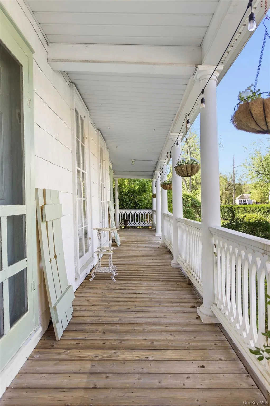 2016 Rebuilt Front Veranda 2016 Rebuilt Front Veranda