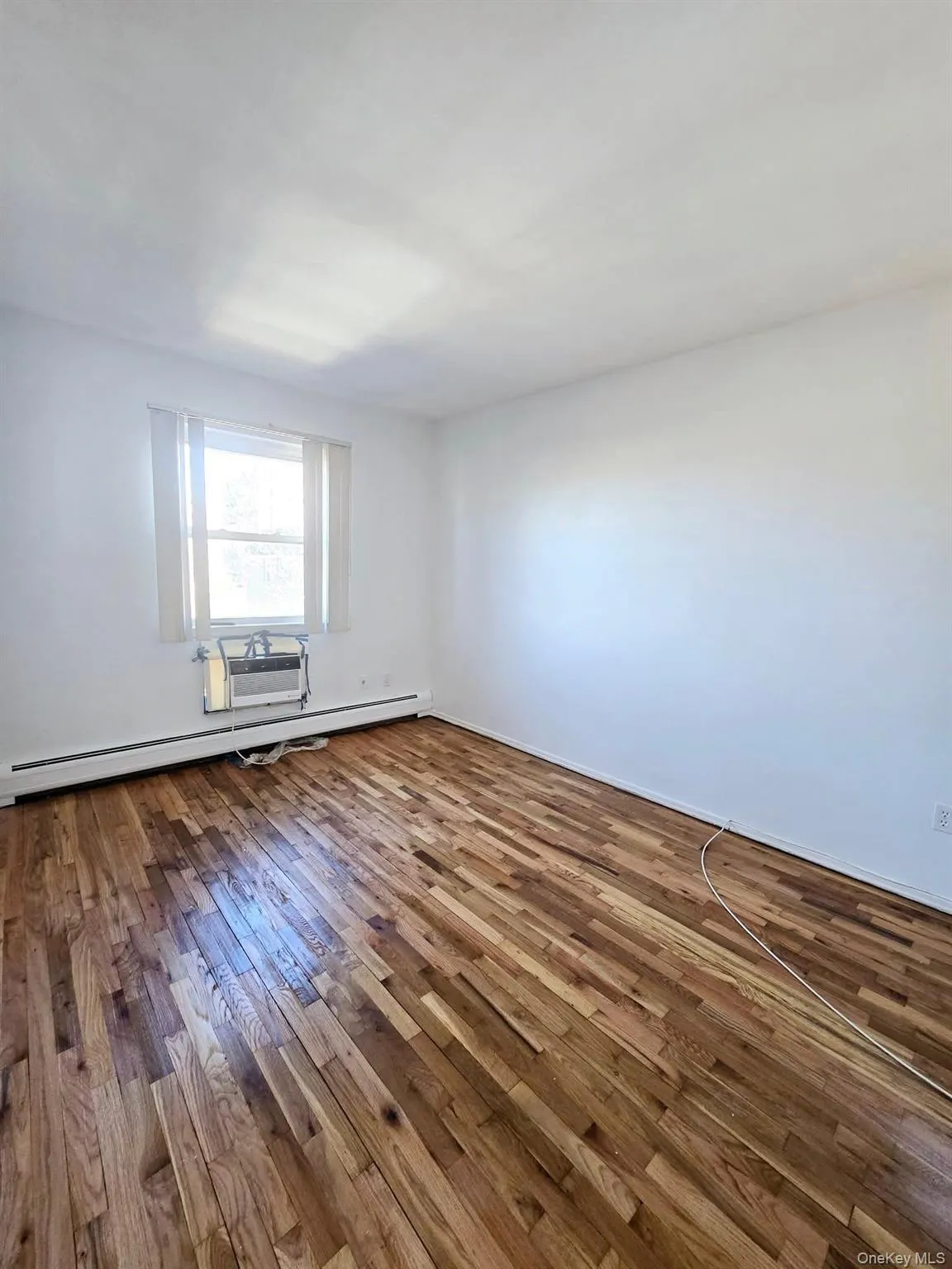 149-17 84th Street, New York, NY, 3 Bedrooms Bedrooms, 7 Rooms Rooms,1 BathroomBathrooms,Residential Lease,For Rent,84th Street,0,994996 149-17 84th Street, New York, NY, 3 Bedrooms Bedrooms, 7 Rooms Rooms,1 BathroomBathrooms,Residential Lease,For Rent,84th Street,0,994996