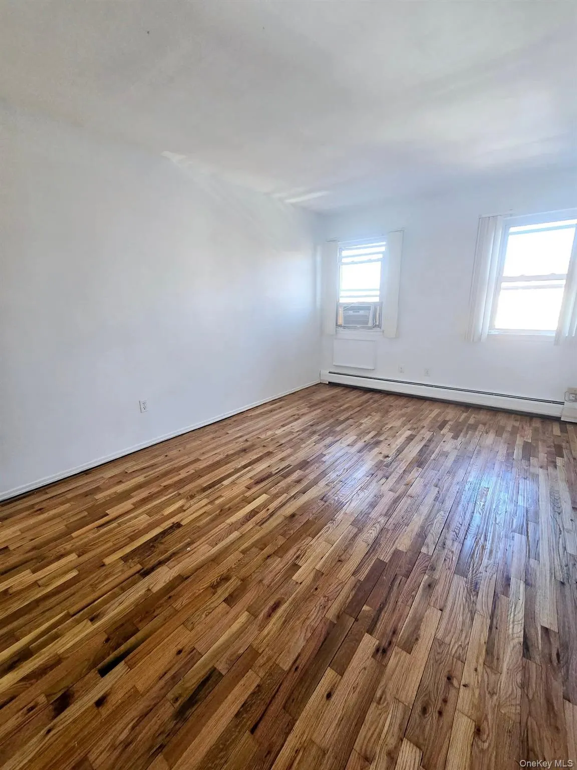 149-17 84th Street, New York, NY, 3 Bedrooms Bedrooms, 7 Rooms Rooms,1 BathroomBathrooms,Residential Lease,For Rent,84th Street,0,994996 149-17 84th Street, New York, NY, 3 Bedrooms Bedrooms, 7 Rooms Rooms,1 BathroomBathrooms,Residential Lease,For Rent,84th Street,0,994996