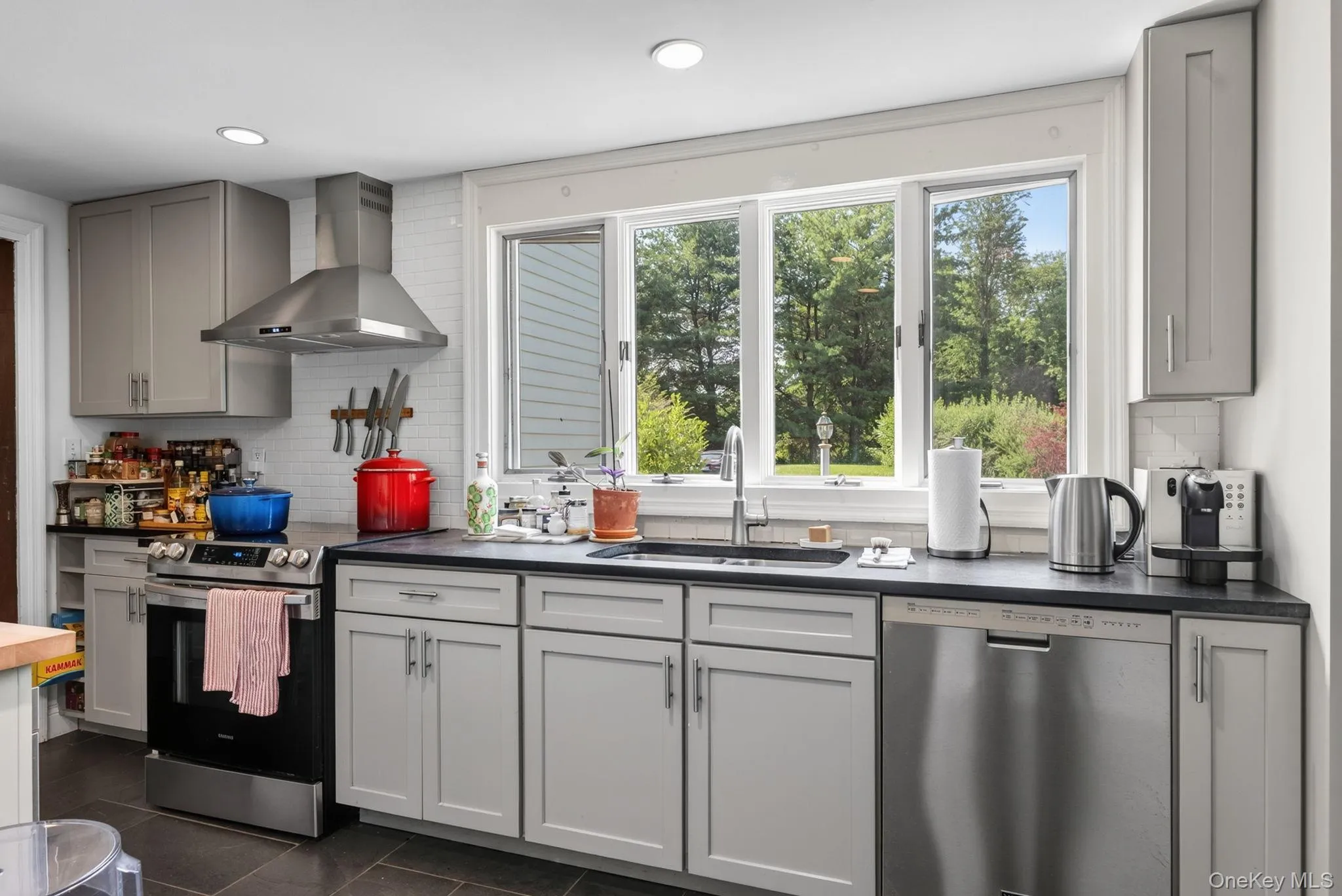 210 Middle Road, Hudson, NY, 4 Bedrooms Bedrooms, 12 Rooms Rooms,2 BathroomsBathrooms,Residential,For Rent,Middle,0,995000 210 Middle Road, Hudson, NY, 4 Bedrooms Bedrooms, 12 Rooms Rooms,2 BathroomsBathrooms,Residential,For Rent,Middle,0,995000