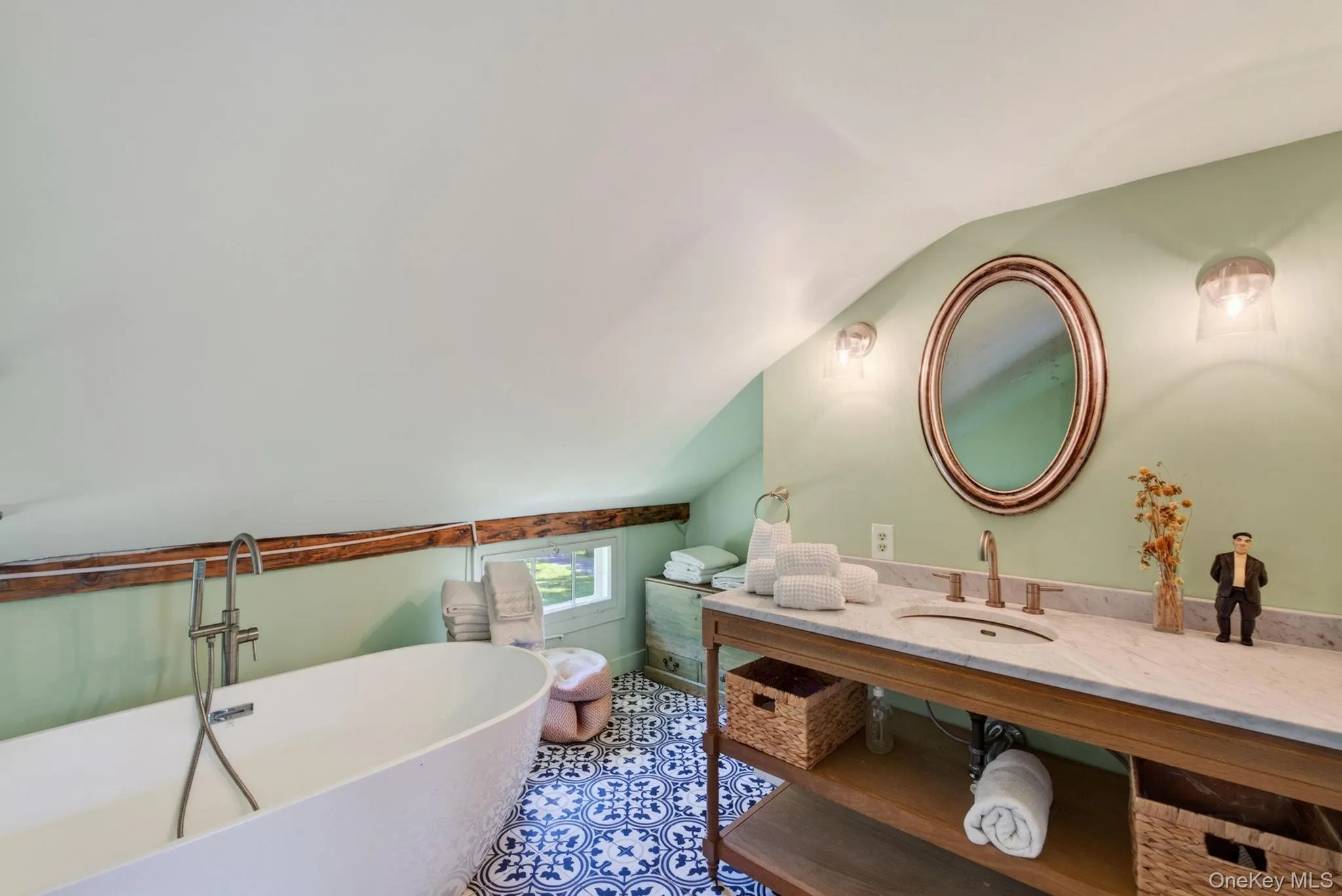 210 Middle Road, Hudson, NY, 4 Bedrooms Bedrooms, 12 Rooms Rooms,2 BathroomsBathrooms,Residential,For Rent,Middle,0,995000 210 Middle Road, Hudson, NY, 4 Bedrooms Bedrooms, 12 Rooms Rooms,2 BathroomsBathrooms,Residential,For Rent,Middle,0,995000