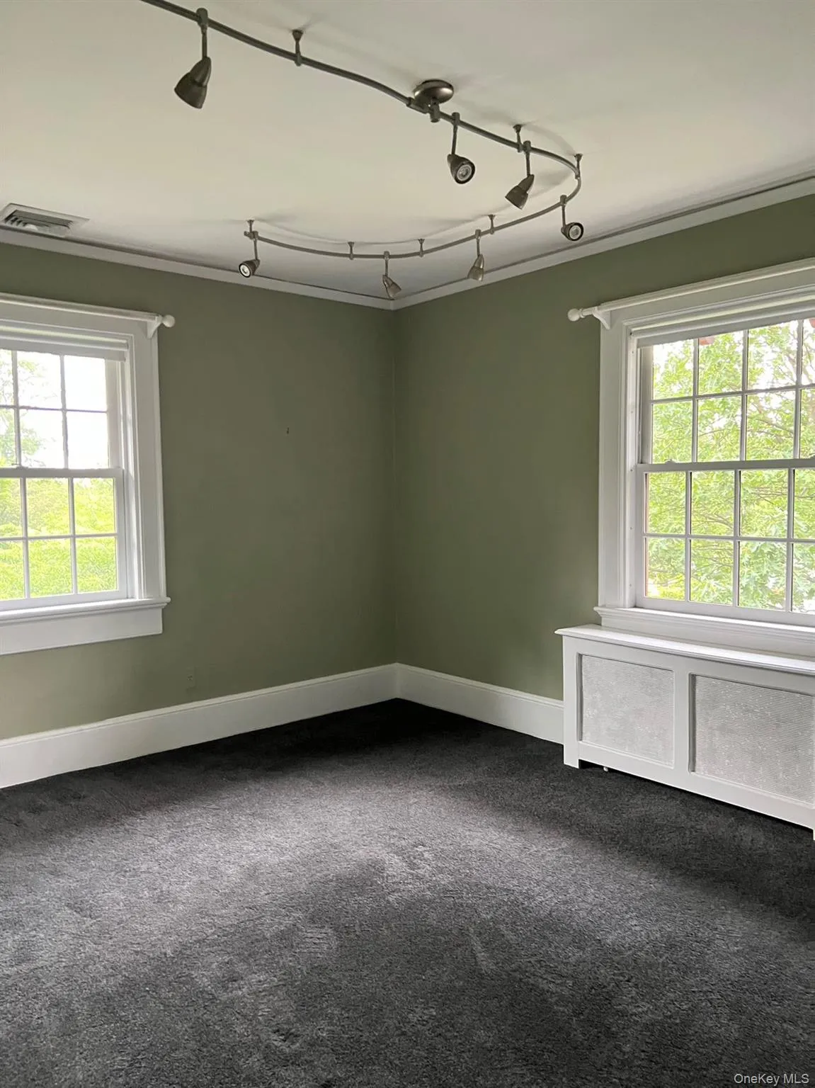 246 Beechmont Drive, New Rochelle, NY, 6 Bedrooms Bedrooms, 10 Rooms Rooms,3 BathroomsBathrooms,Residential Lease,For Rent,Beechmont,0,995003 246 Beechmont Drive, New Rochelle, NY, 6 Bedrooms Bedrooms, 10 Rooms Rooms,3 BathroomsBathrooms,Residential Lease,For Rent,Beechmont,0,995003