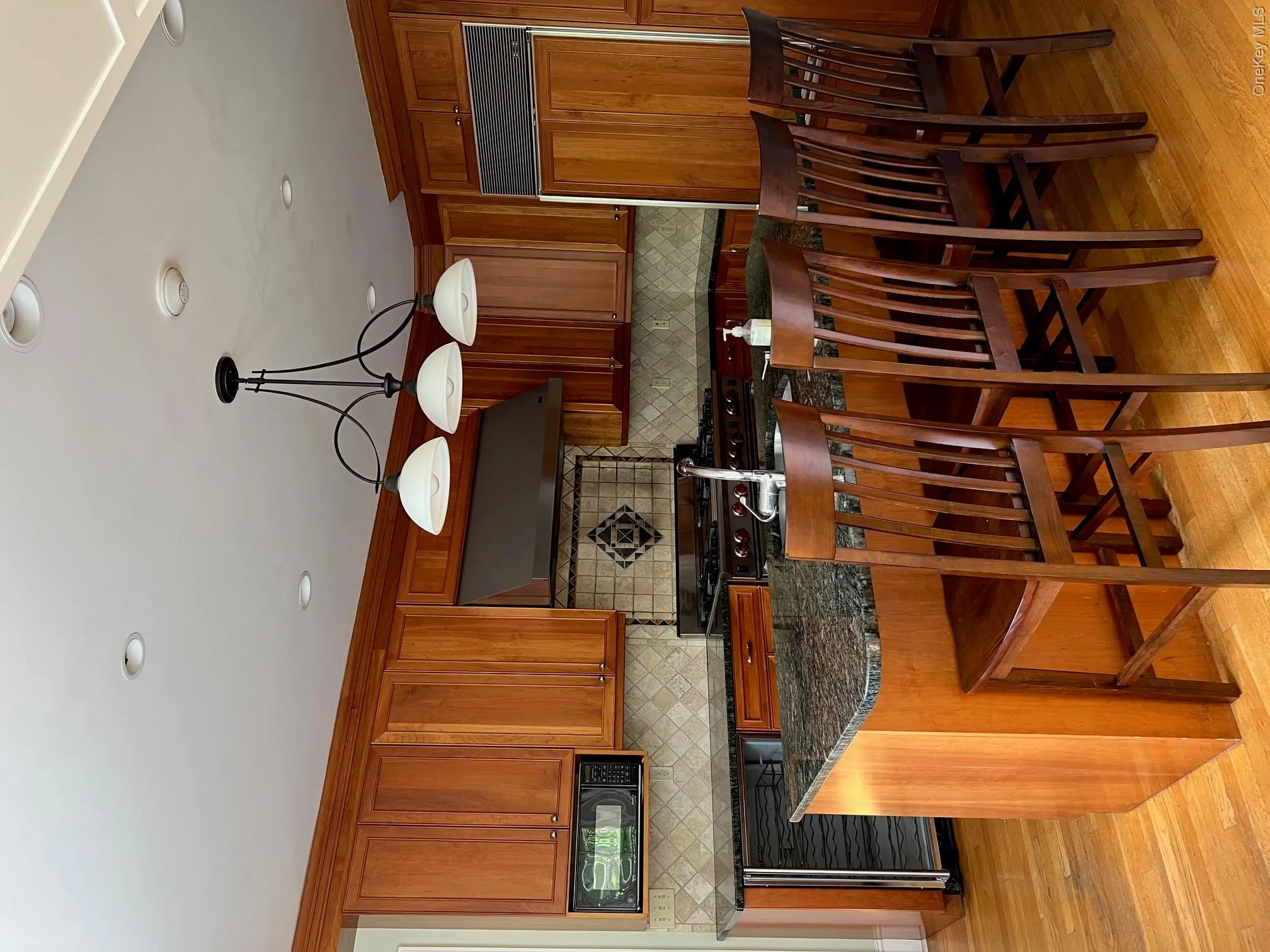 246 Beechmont Drive, New Rochelle, NY, 6 Bedrooms Bedrooms, 10 Rooms Rooms,3 BathroomsBathrooms,Residential Lease,For Rent,Beechmont,0,995003 246 Beechmont Drive, New Rochelle, NY, 6 Bedrooms Bedrooms, 10 Rooms Rooms,3 BathroomsBathrooms,Residential Lease,For Rent,Beechmont,0,995003