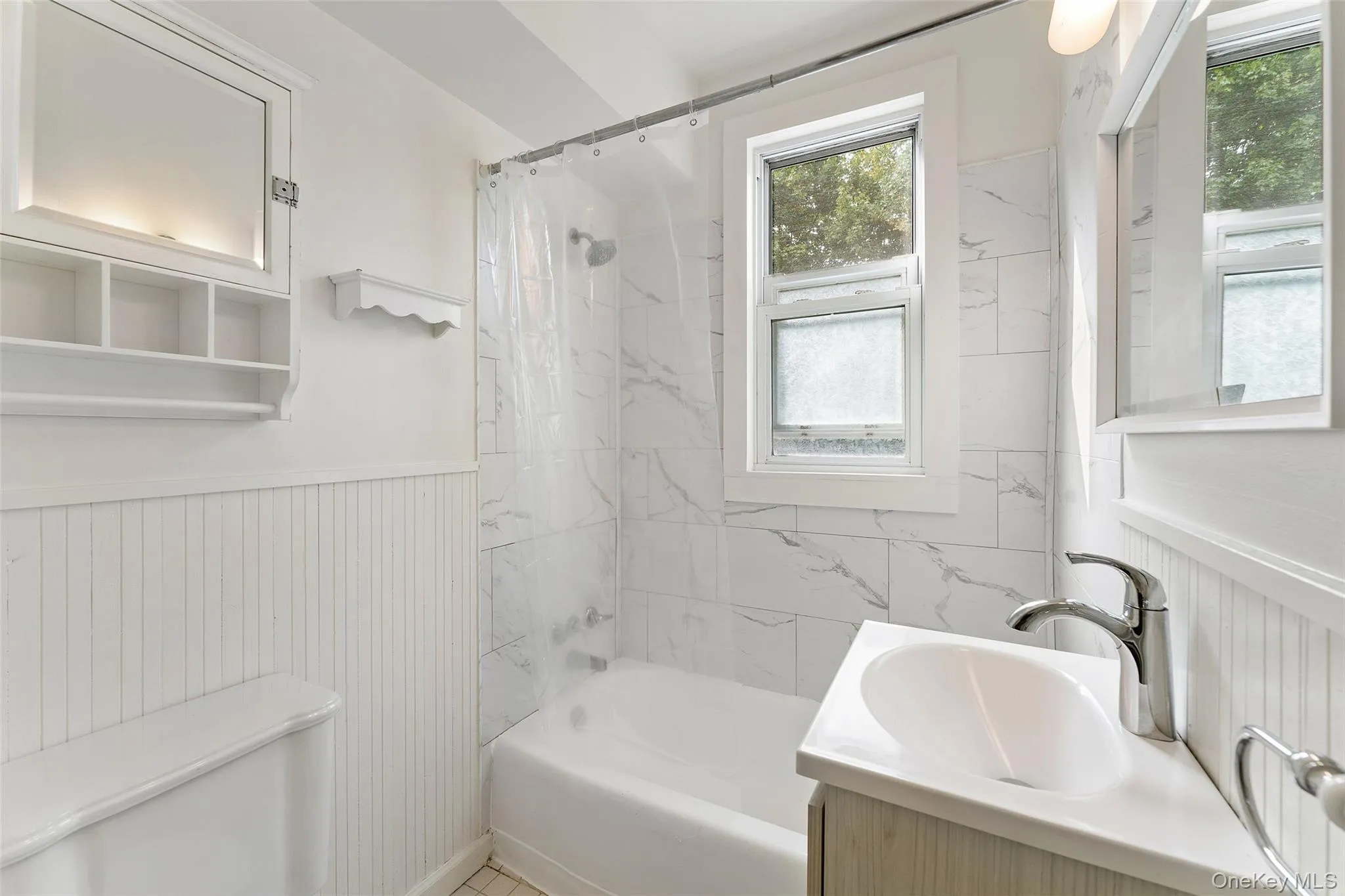 Main level full Bathroom. Main level full Bathroom.