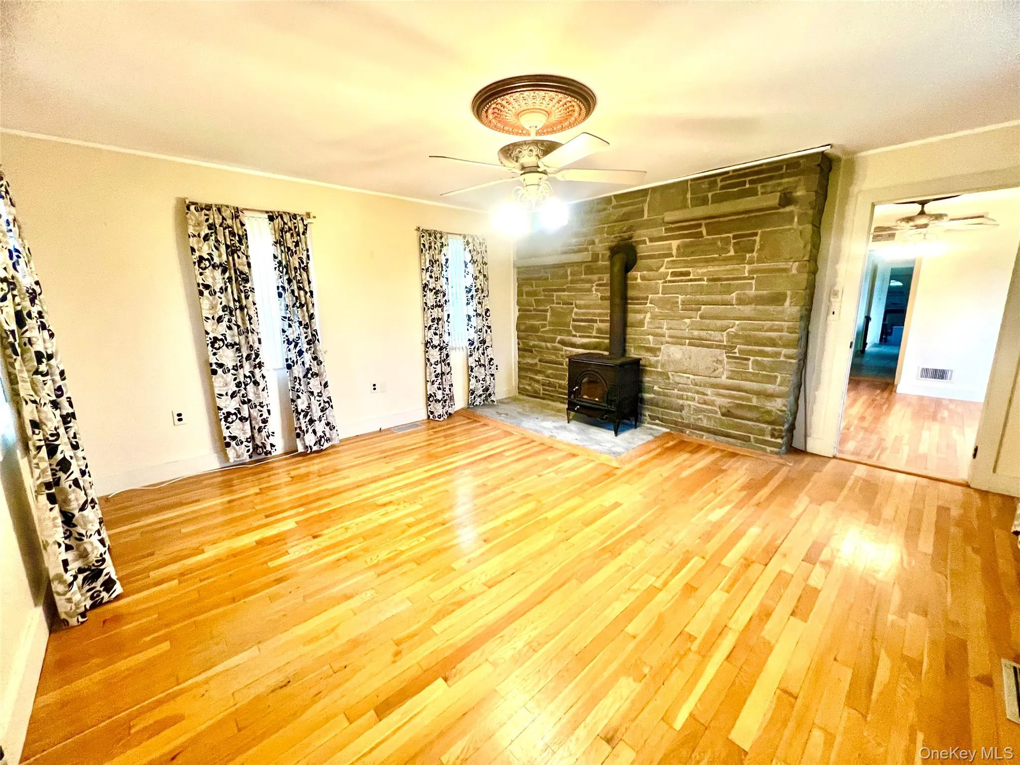 57 Hubbard Road, Wallkill, NY, 3 Bedrooms Bedrooms, 10 Rooms Rooms,1 BathroomBathrooms,Residential Lease,For Rent,Hubbard,0,995049 57 Hubbard Road, Wallkill, NY, 3 Bedrooms Bedrooms, 10 Rooms Rooms,1 BathroomBathrooms,Residential Lease,For Rent,Hubbard,0,995049