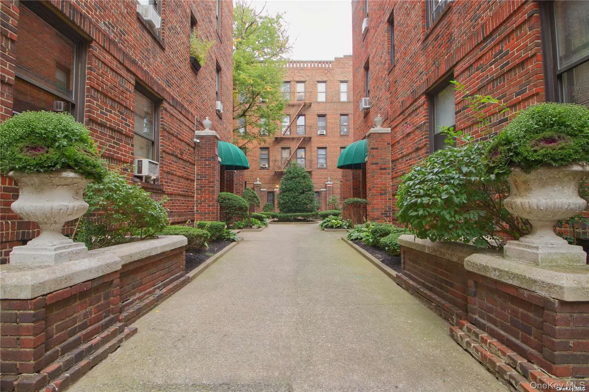 41-15 51 Street, New York, NY, 1 Bedroom Bedrooms, 3 Rooms Rooms,1 BathroomBathrooms,Residential Lease,For Rent,51,0,995051 41-15 51 Street, New York, NY, 1 Bedroom Bedrooms, 3 Rooms Rooms,1 BathroomBathrooms,Residential Lease,For Rent,51,0,995051