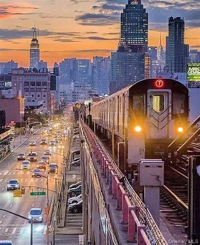 Close proximity to transportation Close proximity to transportation