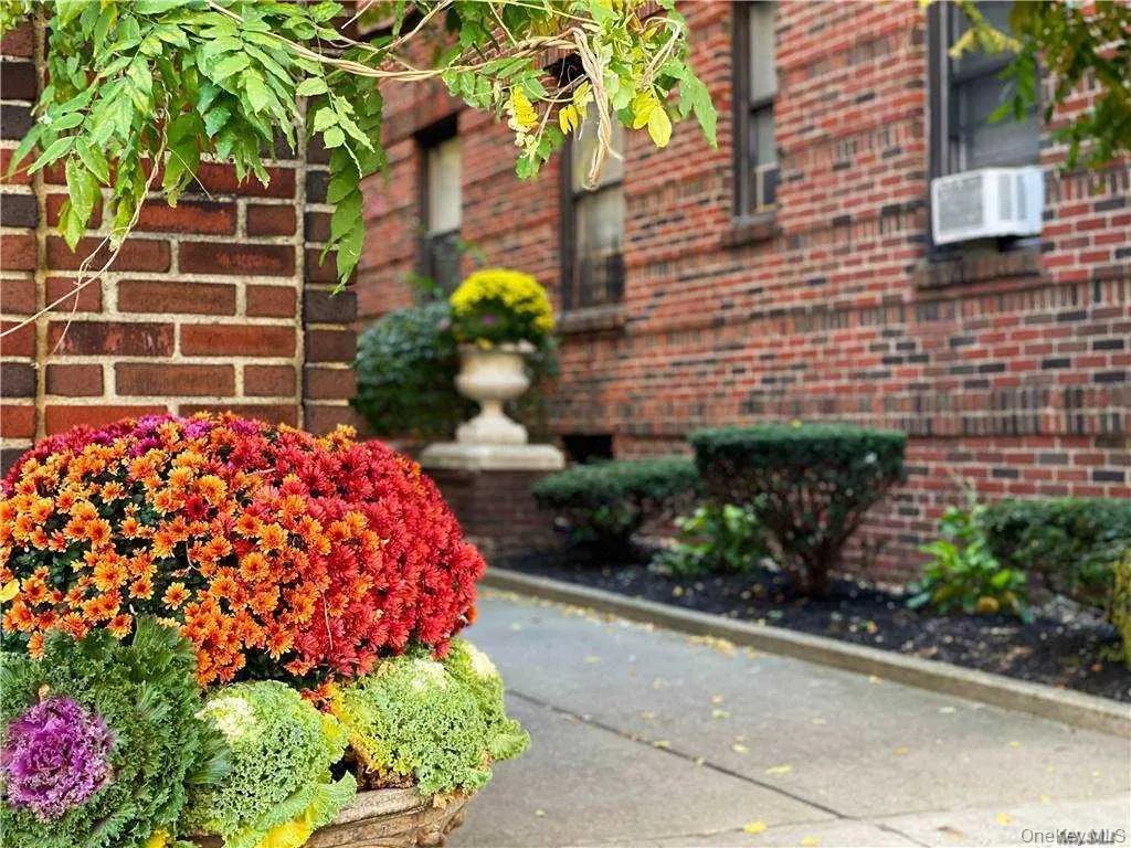 41-15 51 Street, New York, NY, 1 Bedroom Bedrooms, 3 Rooms Rooms,1 BathroomBathrooms,Residential Lease,For Rent,51,0,995051 41-15 51 Street, New York, NY, 1 Bedroom Bedrooms, 3 Rooms Rooms,1 BathroomBathrooms,Residential Lease,For Rent,51,0,995051