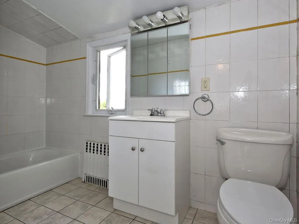 56 Lawn Avenue, Greenburgh, NY, 1 Bedroom Bedrooms, 4 Rooms Rooms,1 BathroomBathrooms,Residential Lease,For Rent,Lawn,0,KEY995073 56 Lawn Avenue, Greenburgh, NY, 1 Bedroom Bedrooms, 4 Rooms Rooms,1 BathroomBathrooms,Residential Lease,For Rent,Lawn,0,KEY995073