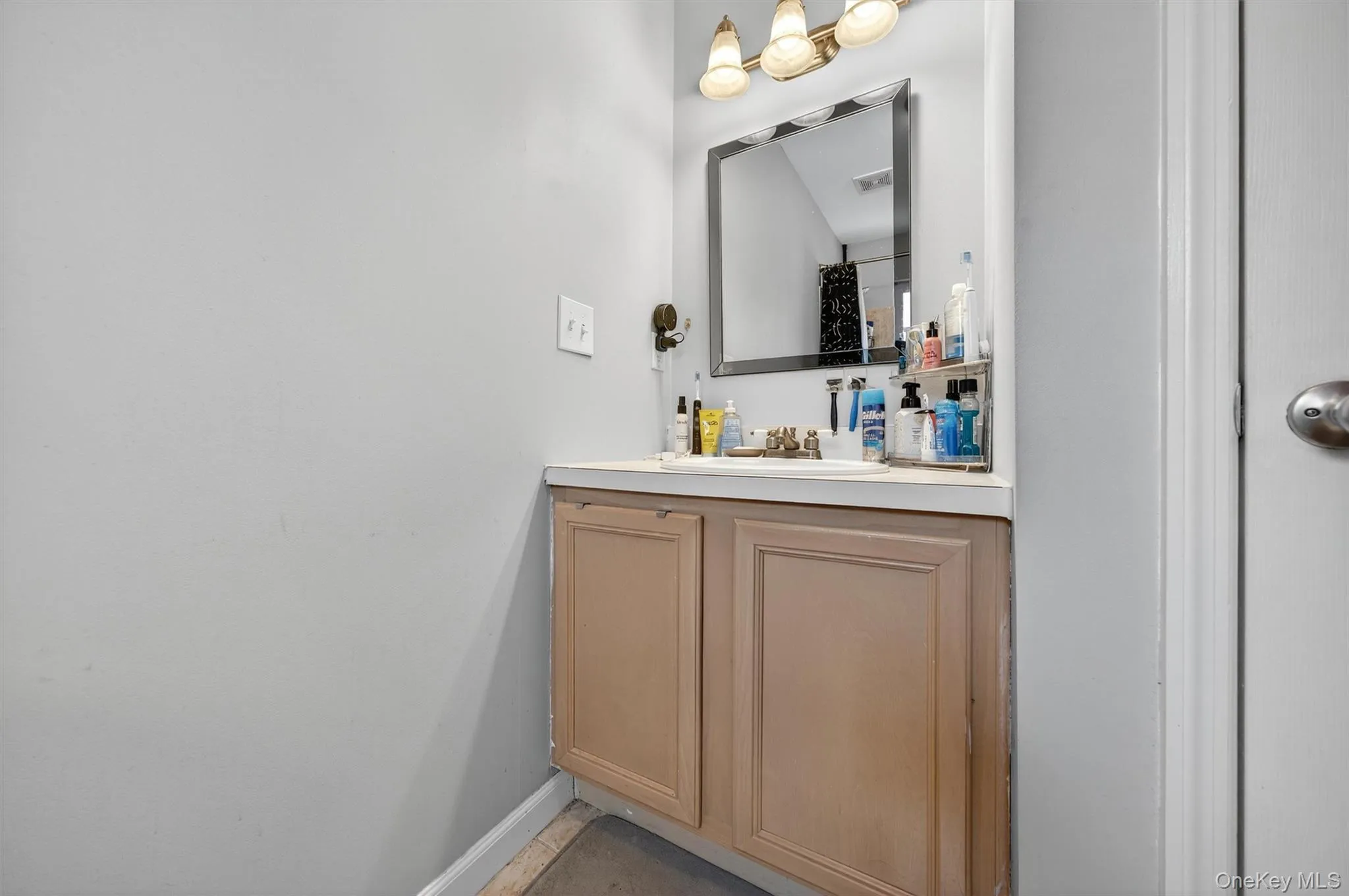1 Lake Ridge Drive, Wallkill, NY, 2 Bedrooms Bedrooms, 8 Rooms Rooms,1 BathroomBathrooms,Residential,For Rent,Lake Ridge,0,995077 1 Lake Ridge Drive, Wallkill, NY, 2 Bedrooms Bedrooms, 8 Rooms Rooms,1 BathroomBathrooms,Residential,For Rent,Lake Ridge,0,995077
