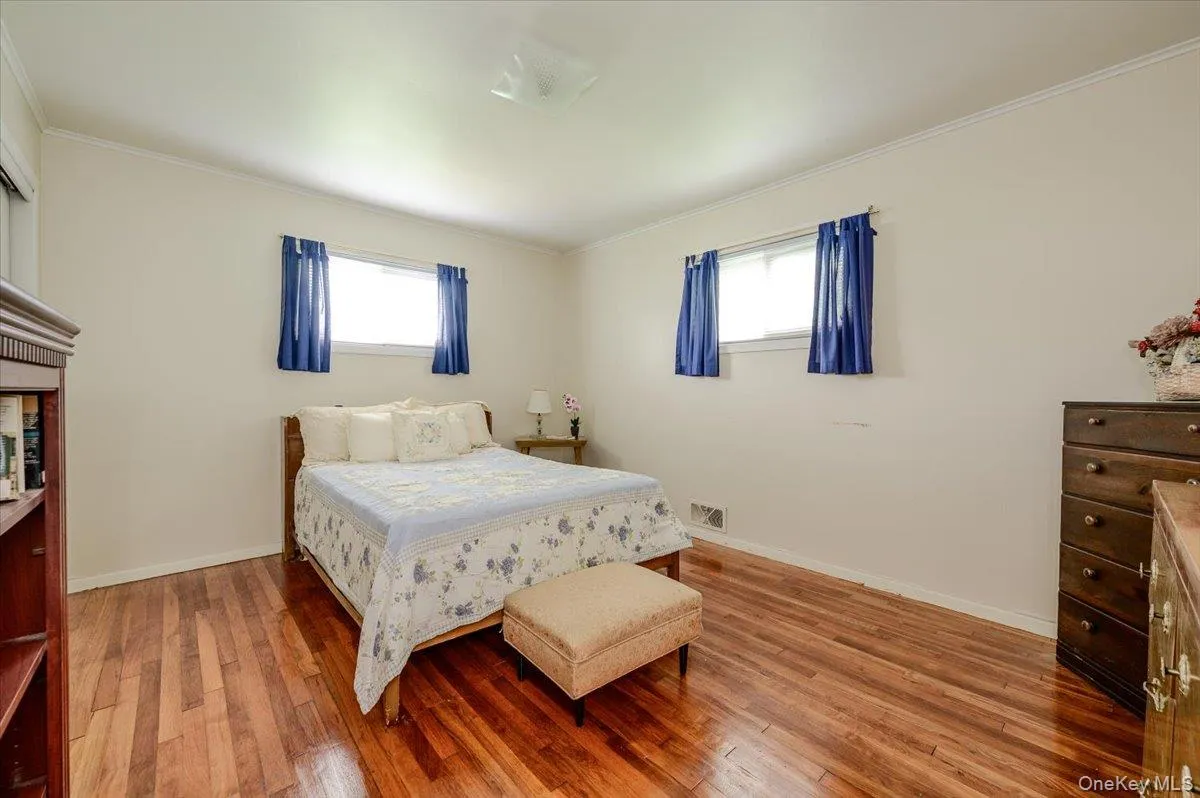 18 Kelly Place, Babylon, NY, 3 Bedrooms Bedrooms, 6 Rooms Rooms,1 BathroomBathrooms,Residential,For Rent,Kelly,0,KEY995110 18 Kelly Place, Babylon, NY, 3 Bedrooms Bedrooms, 6 Rooms Rooms,1 BathroomBathrooms,Residential,For Rent,Kelly,0,KEY995110