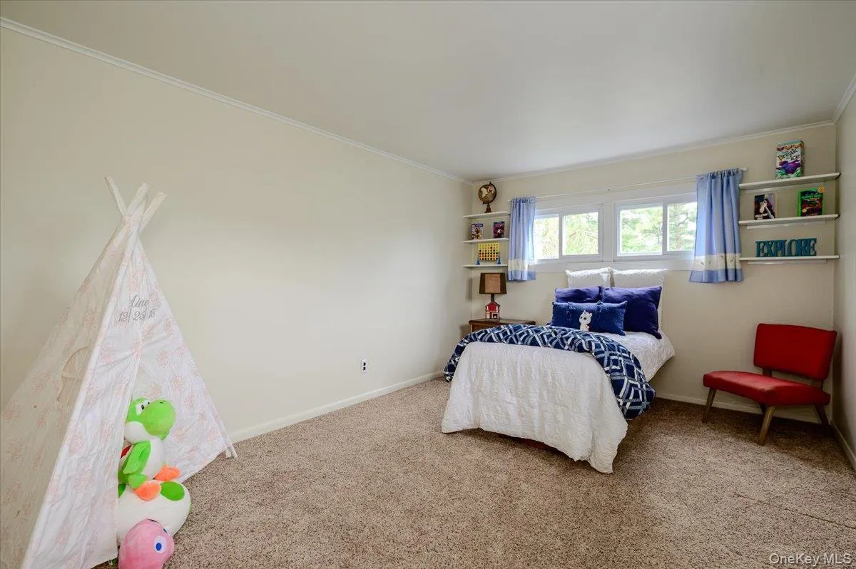 18 Kelly Place, Babylon, NY, 3 Bedrooms Bedrooms, 6 Rooms Rooms,1 BathroomBathrooms,Residential,For Rent,Kelly,0,KEY995110 18 Kelly Place, Babylon, NY, 3 Bedrooms Bedrooms, 6 Rooms Rooms,1 BathroomBathrooms,Residential,For Rent,Kelly,0,KEY995110