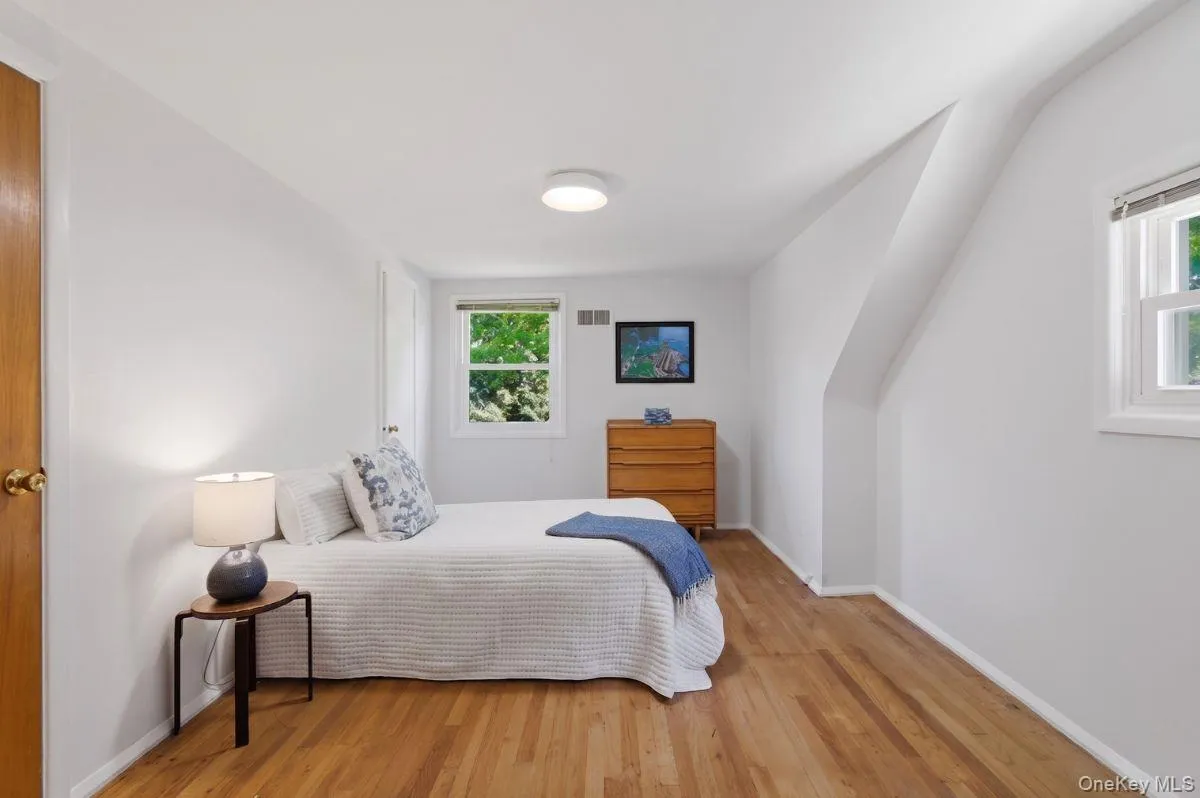 67 Old Country Road, New Rochelle, NY, 4 Bedrooms Bedrooms, 9 Rooms Rooms,3 BathroomsBathrooms,Residential,For Rent,Old Country,0,995115 67 Old Country Road, New Rochelle, NY, 4 Bedrooms Bedrooms, 9 Rooms Rooms,3 BathroomsBathrooms,Residential,For Rent,Old Country,0,995115