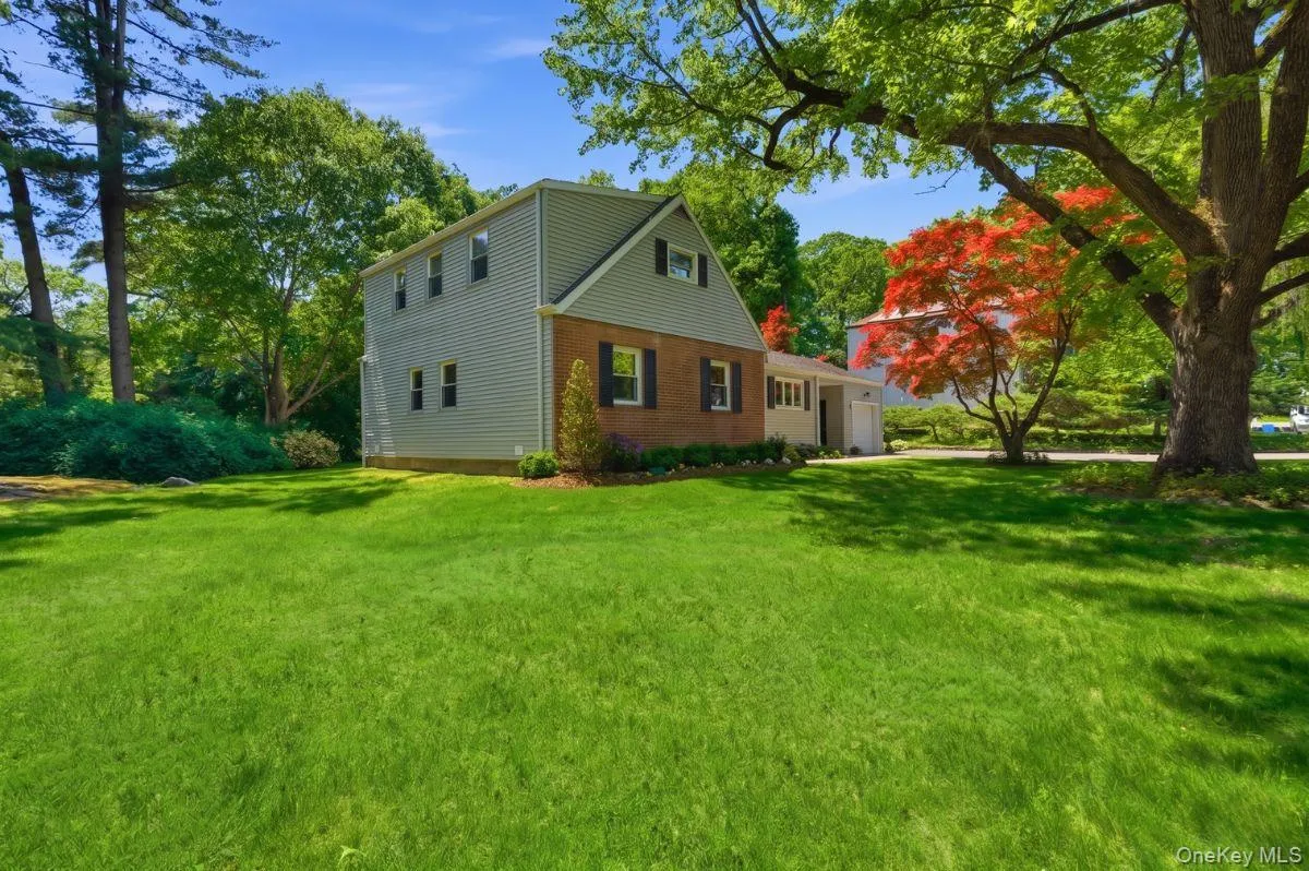67 Old Country Road, New Rochelle, NY, 4 Bedrooms Bedrooms, 9 Rooms Rooms,3 BathroomsBathrooms,Residential,For Rent,Old Country,0,995115 67 Old Country Road, New Rochelle, NY, 4 Bedrooms Bedrooms, 9 Rooms Rooms,3 BathroomsBathrooms,Residential,For Rent,Old Country,0,995115