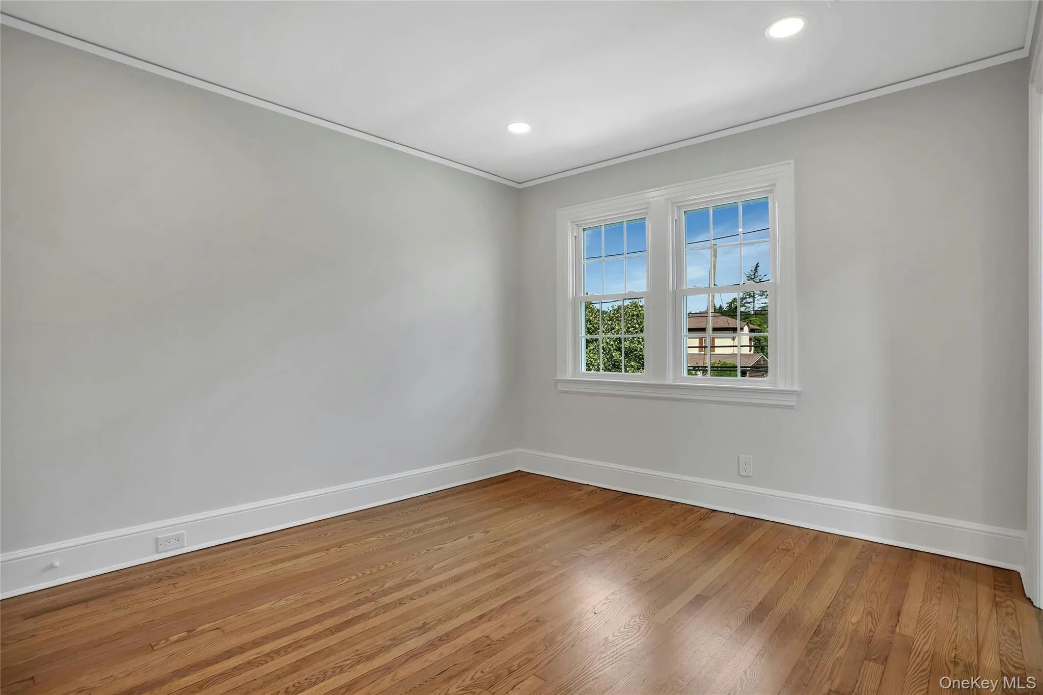 92 Hillside Avenue, North Hempstead, NY, 3 Bedrooms Bedrooms, 7 Rooms Rooms,2 BathroomsBathrooms,Residential Lease,For Rent,Hillside,0,995125 92 Hillside Avenue, North Hempstead, NY, 3 Bedrooms Bedrooms, 7 Rooms Rooms,2 BathroomsBathrooms,Residential Lease,For Rent,Hillside,0,995125