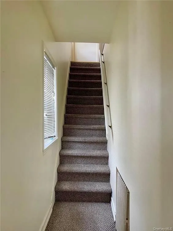 626 Stewart Avenue, North Hempstead, NY, 1 Bedroom Bedrooms, 3 Rooms Rooms,1 BathroomBathrooms,Residential Lease,For Rent,Stewart,0,995126 626 Stewart Avenue, North Hempstead, NY, 1 Bedroom Bedrooms, 3 Rooms Rooms,1 BathroomBathrooms,Residential Lease,For Rent,Stewart,0,995126