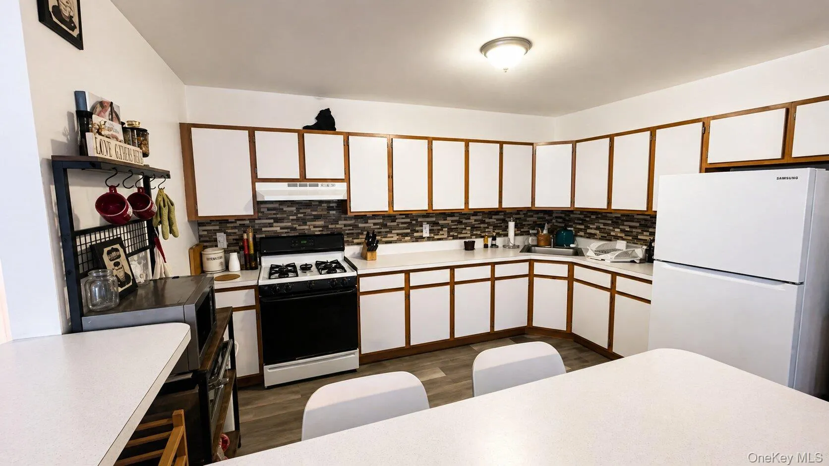 147 Beach 97th Street, New York, NY, 3 Bedrooms Bedrooms, 5 Rooms Rooms,2 BathroomsBathrooms,Residential Lease,For Rent,Beach 97th,0,995157 147 Beach 97th Street, New York, NY, 3 Bedrooms Bedrooms, 5 Rooms Rooms,2 BathroomsBathrooms,Residential Lease,For Rent,Beach 97th,0,995157