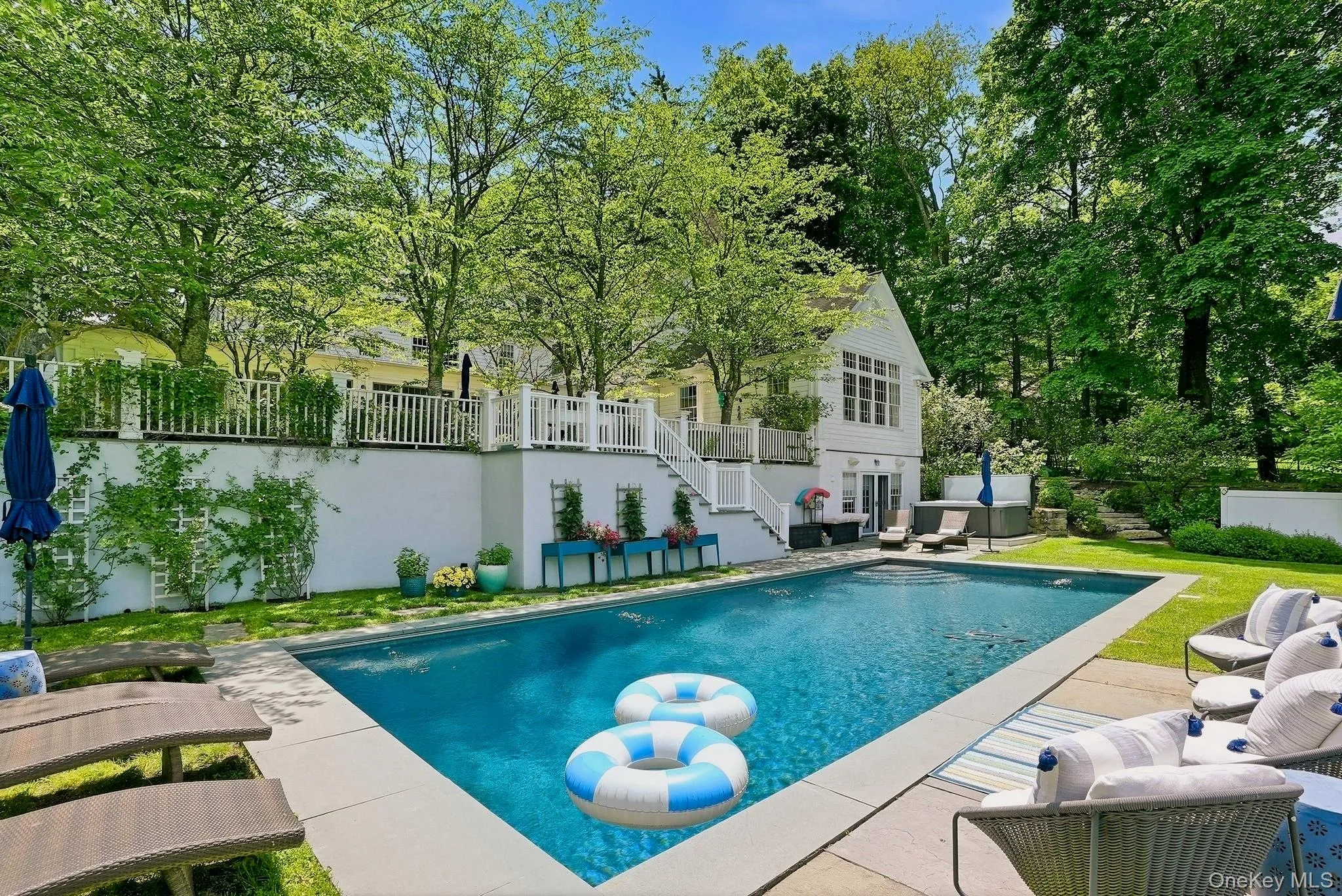 Gunite Pool and Patio with Hot Tub Gunite Pool and Patio with Hot Tub
