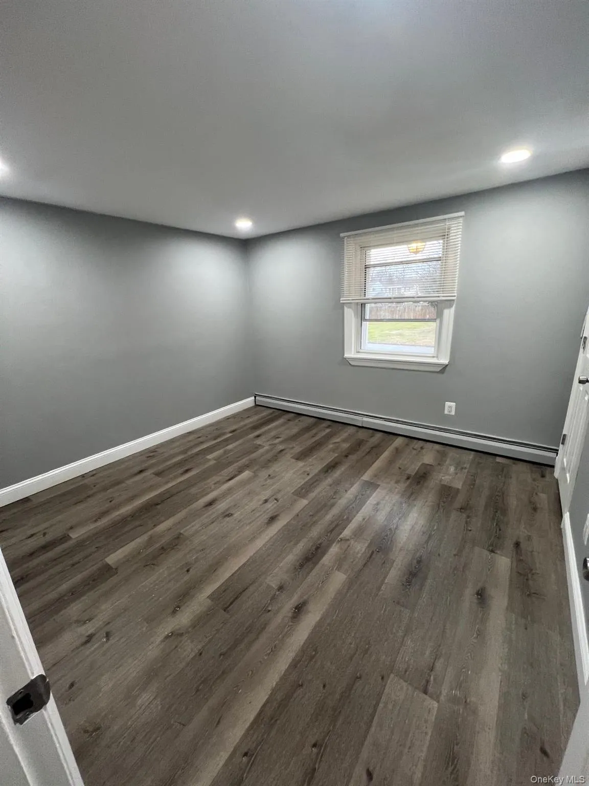15 Beach Avenue, Brookhaven, NY, 6 Bedrooms Bedrooms, 9 Rooms Rooms,2 BathroomsBathrooms,Residential Lease,For Rent,Beach,0,995189 15 Beach Avenue, Brookhaven, NY, 6 Bedrooms Bedrooms, 9 Rooms Rooms,2 BathroomsBathrooms,Residential Lease,For Rent,Beach,0,995189