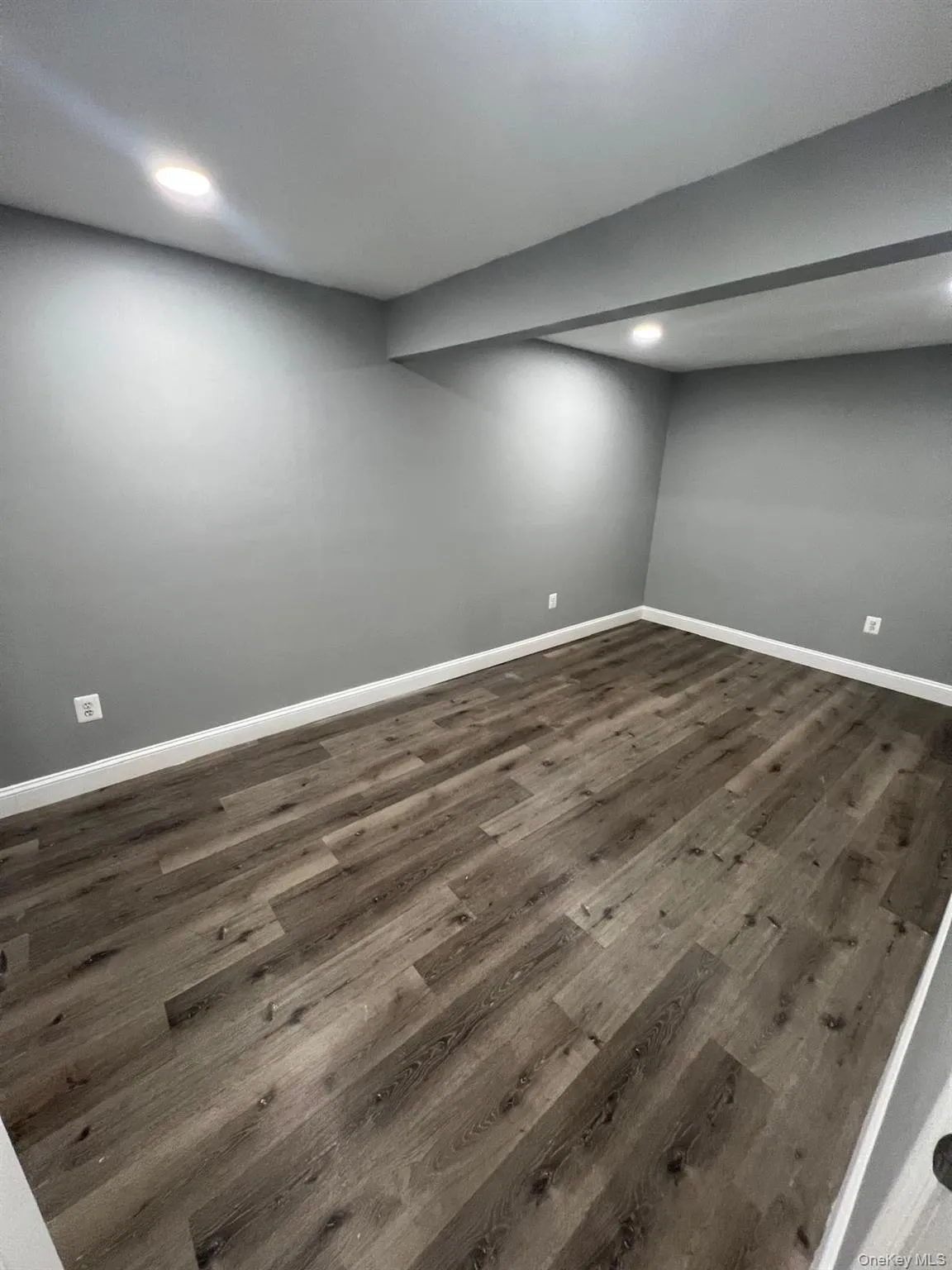 15 Beach Avenue, Brookhaven, NY, 6 Bedrooms Bedrooms, 9 Rooms Rooms,2 BathroomsBathrooms,Residential Lease,For Rent,Beach,0,995189 15 Beach Avenue, Brookhaven, NY, 6 Bedrooms Bedrooms, 9 Rooms Rooms,2 BathroomsBathrooms,Residential Lease,For Rent,Beach,0,995189