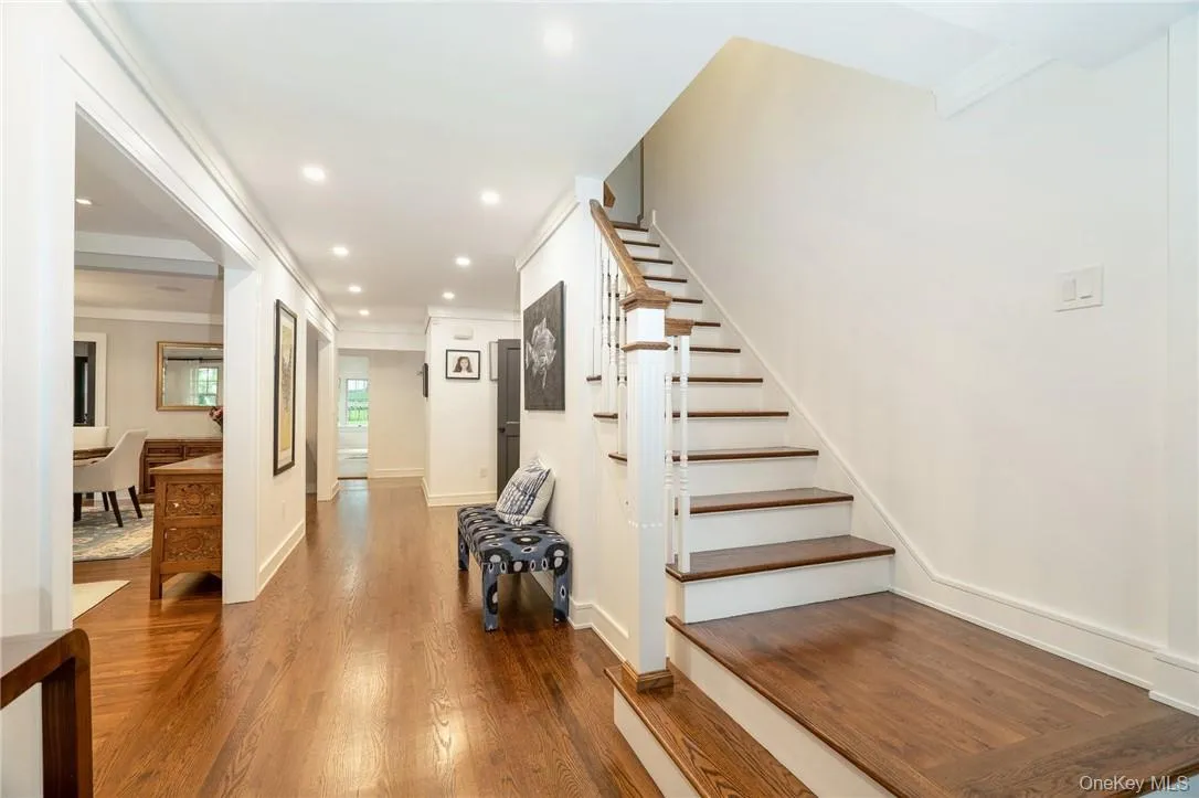 10 Loewen Court, Rye City, NY, 5 Bedrooms Bedrooms, 10 Rooms Rooms,4 BathroomsBathrooms,Residential Lease,For Rent,Loewen,0,995190 10 Loewen Court, Rye City, NY, 5 Bedrooms Bedrooms, 10 Rooms Rooms,4 BathroomsBathrooms,Residential Lease,For Rent,Loewen,0,995190