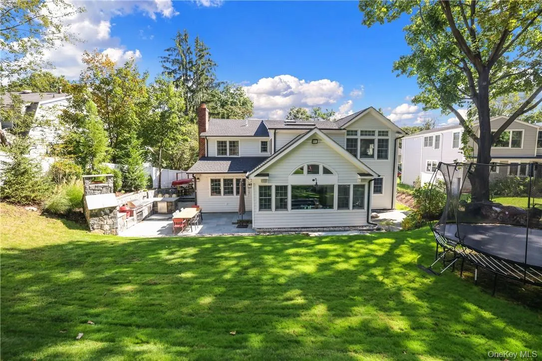 10 Loewen Court, Rye City, NY, 5 Bedrooms Bedrooms, 10 Rooms Rooms,4 BathroomsBathrooms,Residential Lease,For Rent,Loewen,0,995190 10 Loewen Court, Rye City, NY, 5 Bedrooms Bedrooms, 10 Rooms Rooms,4 BathroomsBathrooms,Residential Lease,For Rent,Loewen,0,995190