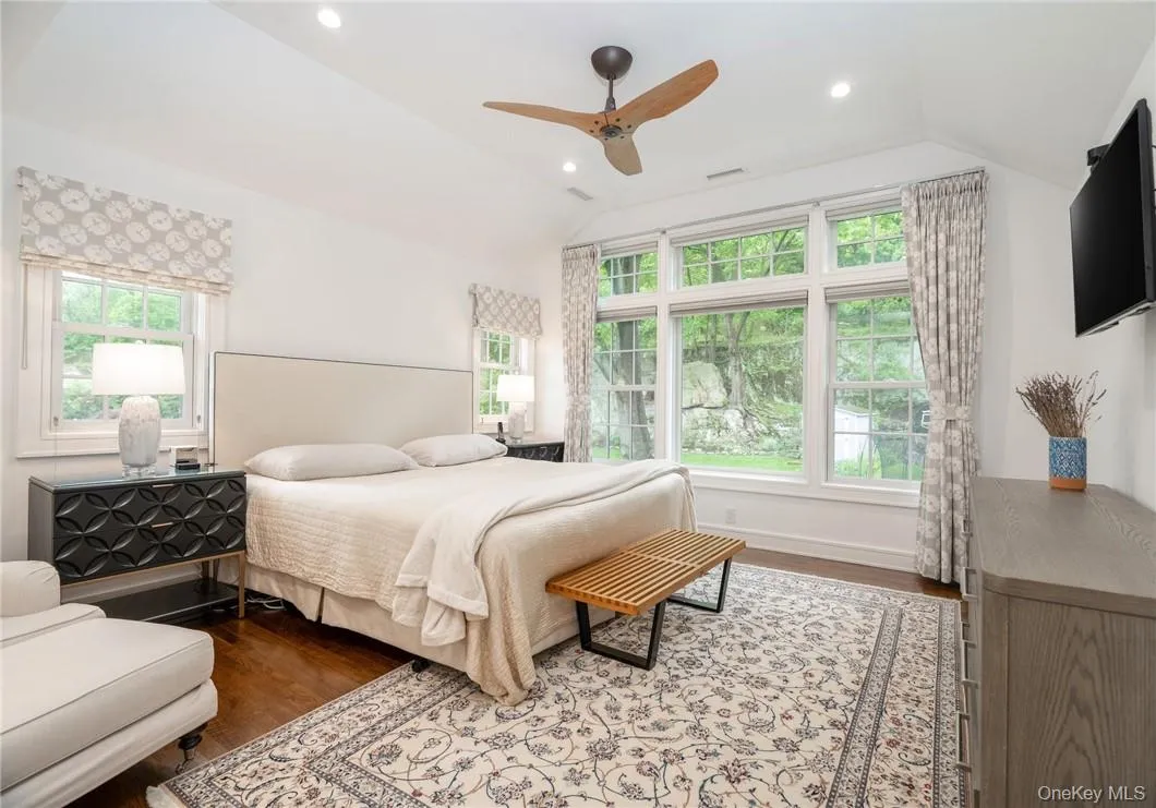 10 Loewen Court, Rye City, NY, 5 Bedrooms Bedrooms, 10 Rooms Rooms,4 BathroomsBathrooms,Residential Lease,For Rent,Loewen,0,995190 10 Loewen Court, Rye City, NY, 5 Bedrooms Bedrooms, 10 Rooms Rooms,4 BathroomsBathrooms,Residential Lease,For Rent,Loewen,0,995190