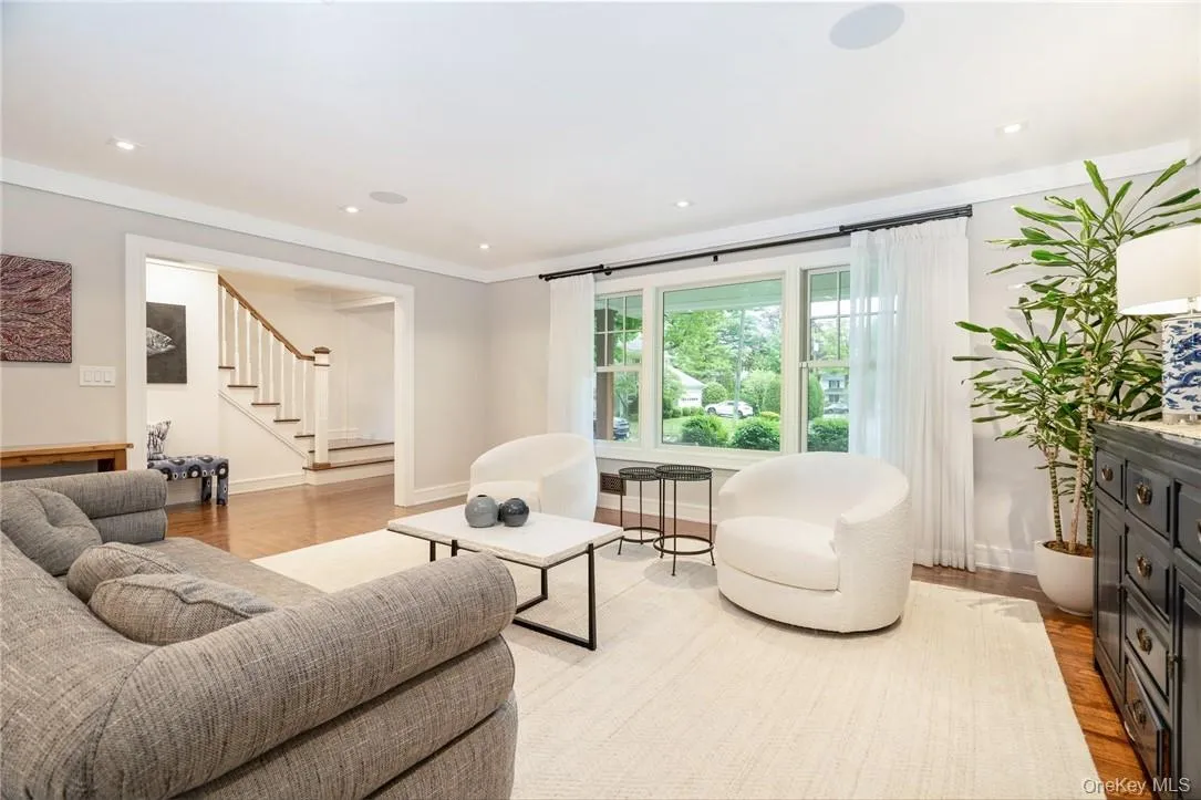 10 Loewen Court, Rye City, NY, 5 Bedrooms Bedrooms, 10 Rooms Rooms,4 BathroomsBathrooms,Residential Lease,For Rent,Loewen,0,995190 10 Loewen Court, Rye City, NY, 5 Bedrooms Bedrooms, 10 Rooms Rooms,4 BathroomsBathrooms,Residential Lease,For Rent,Loewen,0,995190