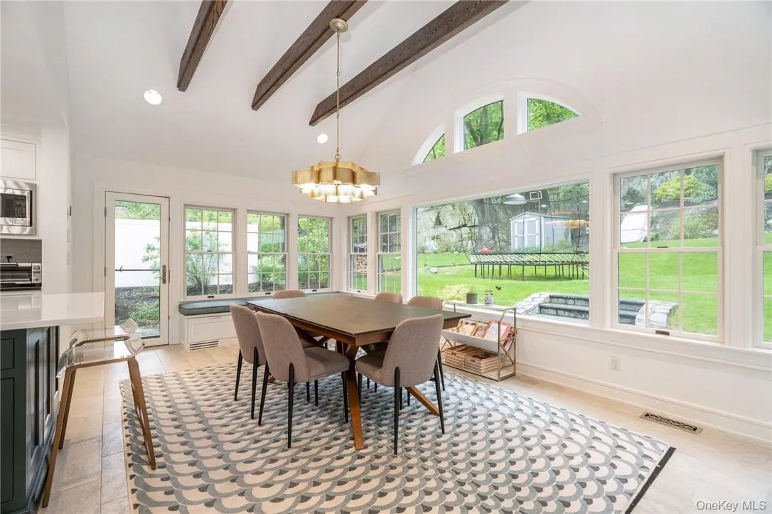 10 Loewen Court, Rye City, NY, 5 Bedrooms Bedrooms, 10 Rooms Rooms,4 BathroomsBathrooms,Residential Lease,For Rent,Loewen,0,995190 10 Loewen Court, Rye City, NY, 5 Bedrooms Bedrooms, 10 Rooms Rooms,4 BathroomsBathrooms,Residential Lease,For Rent,Loewen,0,995190