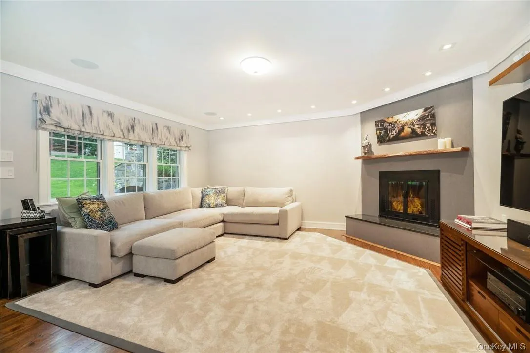 10 Loewen Court, Rye City, NY, 5 Bedrooms Bedrooms, 10 Rooms Rooms,4 BathroomsBathrooms,Residential Lease,For Rent,Loewen,0,995190 10 Loewen Court, Rye City, NY, 5 Bedrooms Bedrooms, 10 Rooms Rooms,4 BathroomsBathrooms,Residential Lease,For Rent,Loewen,0,995190