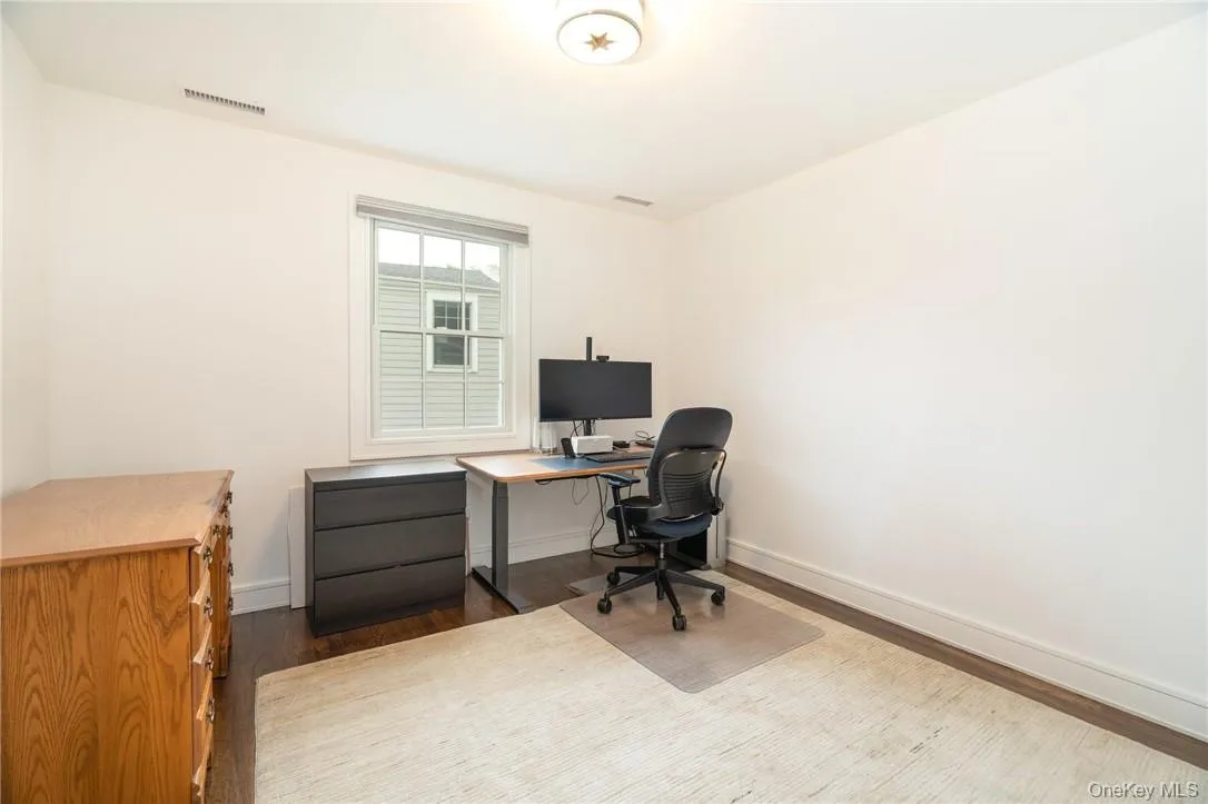 10 Loewen Court, Rye City, NY, 5 Bedrooms Bedrooms, 10 Rooms Rooms,4 BathroomsBathrooms,Residential Lease,For Rent,Loewen,0,995190 10 Loewen Court, Rye City, NY, 5 Bedrooms Bedrooms, 10 Rooms Rooms,4 BathroomsBathrooms,Residential Lease,For Rent,Loewen,0,995190