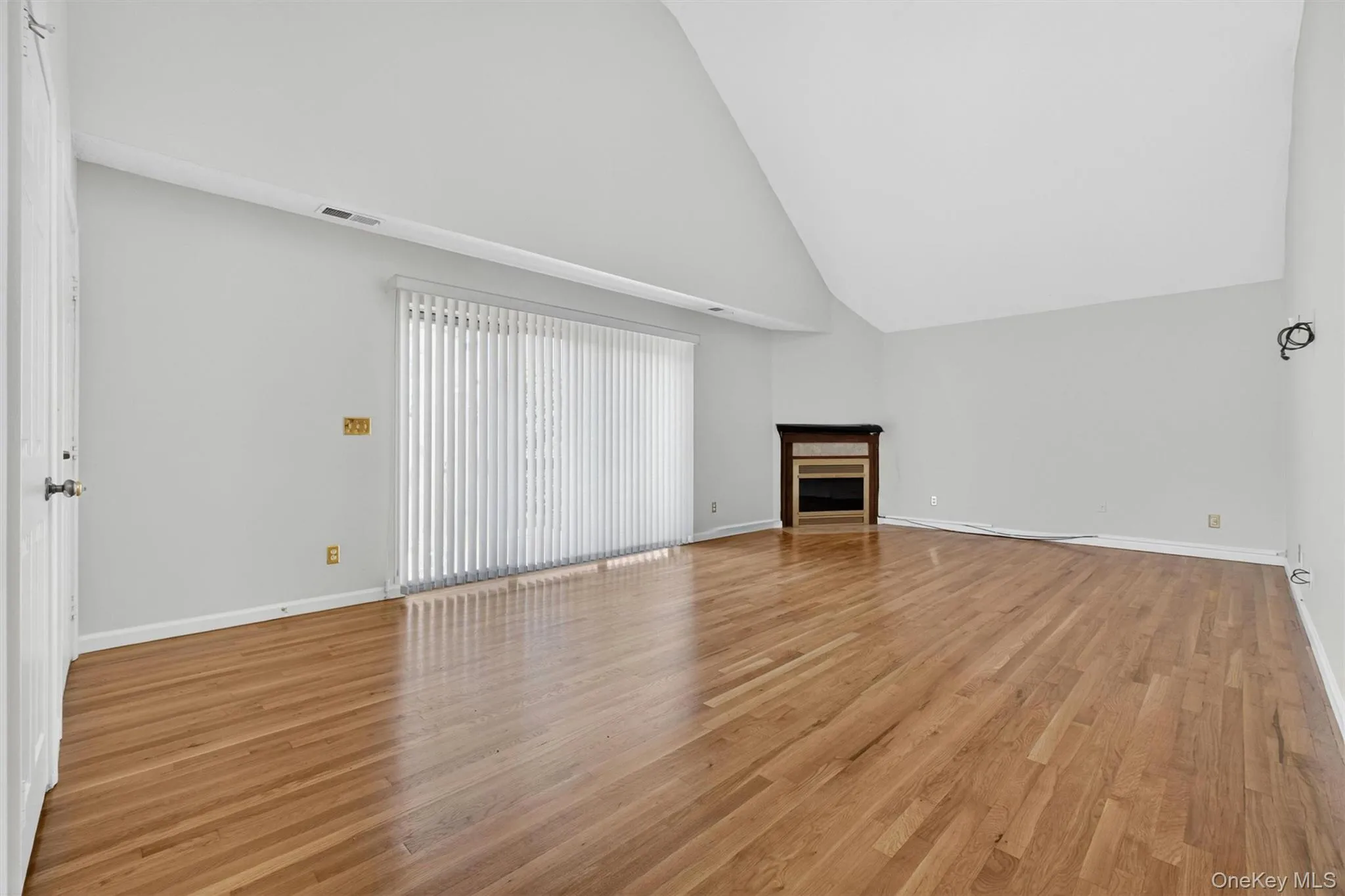 204 Autumn Lane, Southeast, NY, 2 Bedrooms Bedrooms, 5 Rooms Rooms,1 BathroomBathrooms,Residential,For Rent,Autumn,0,995199 204 Autumn Lane, Southeast, NY, 2 Bedrooms Bedrooms, 5 Rooms Rooms,1 BathroomBathrooms,Residential,For Rent,Autumn,0,995199