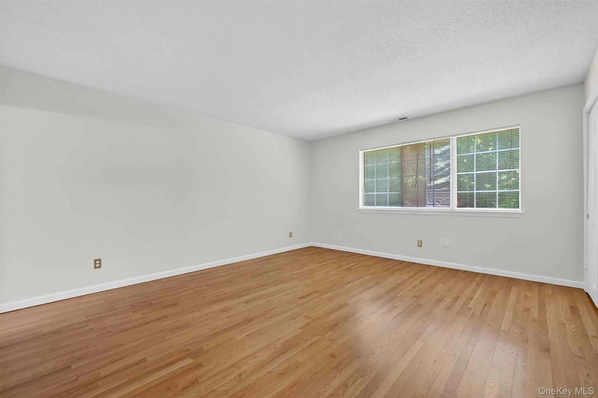 204 Autumn Lane, Southeast, NY, 2 Bedrooms Bedrooms, 5 Rooms Rooms,1 BathroomBathrooms,Residential,For Rent,Autumn,0,995199 204 Autumn Lane, Southeast, NY, 2 Bedrooms Bedrooms, 5 Rooms Rooms,1 BathroomBathrooms,Residential,For Rent,Autumn,0,995199