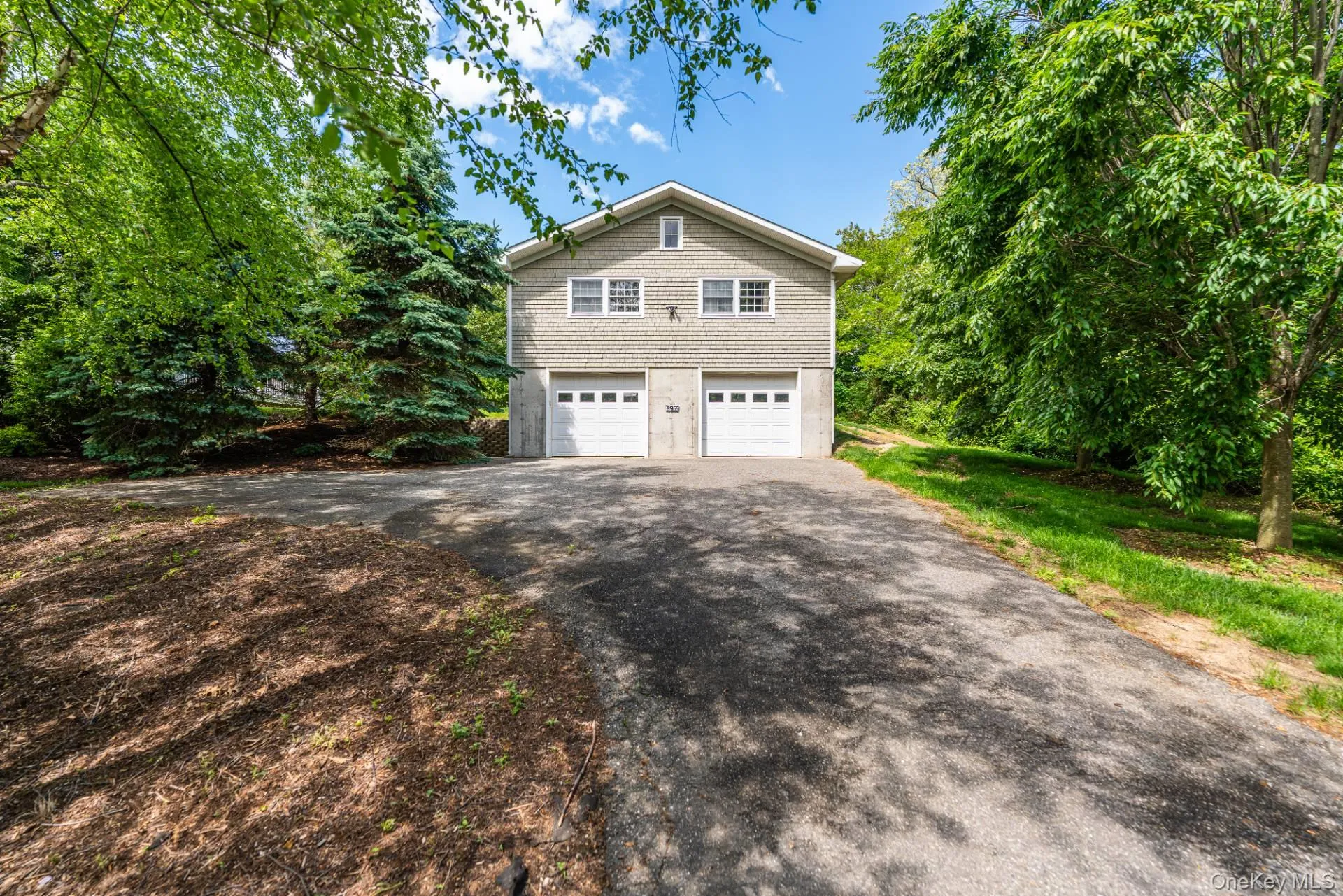 12950 Oregon Road, Cutchogue 12950 Oregon Road, Cutchogue