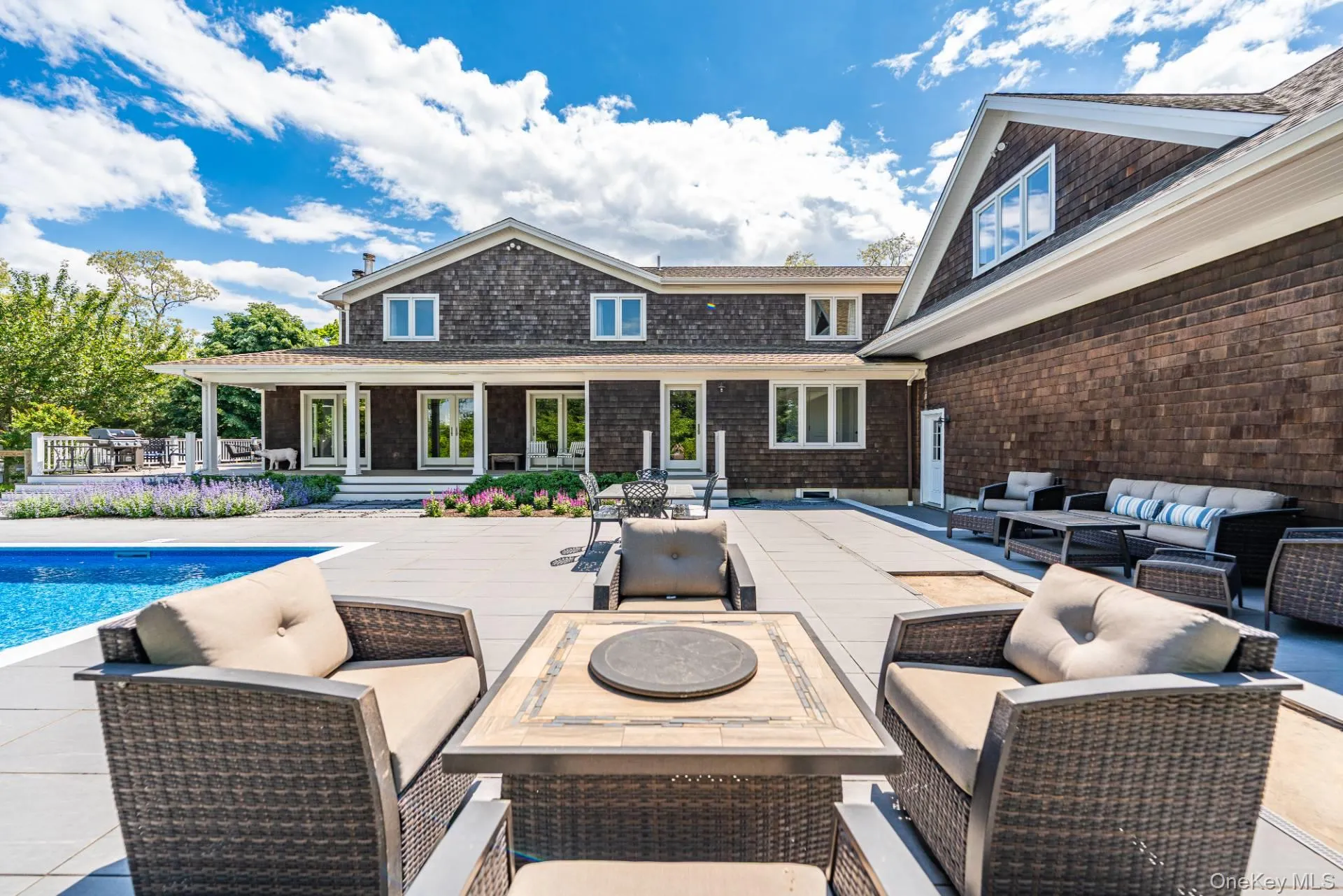 12950 Oregon Road, Cutchogue 12950 Oregon Road, Cutchogue