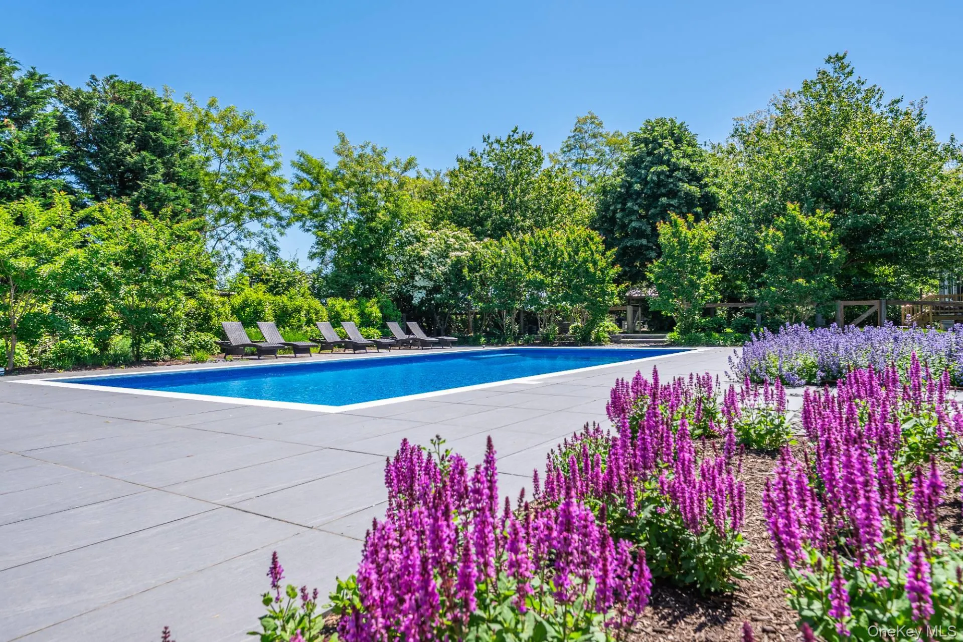 12950 Oregon Road, Cutchogue 12950 Oregon Road, Cutchogue