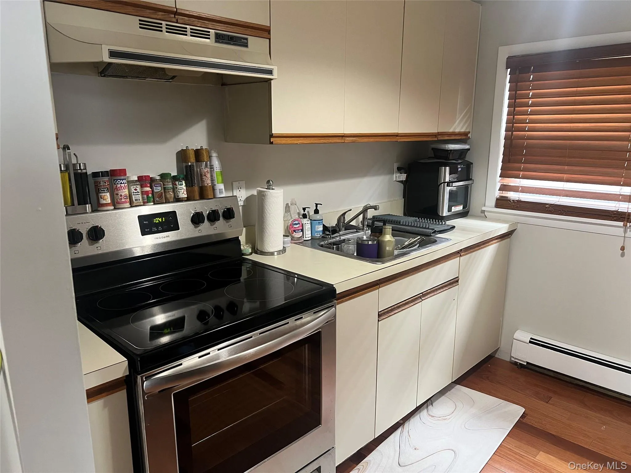 103 Florida Street, Long Beach, NY, 1 Bedroom Bedrooms, 3 Rooms Rooms,1 BathroomBathrooms,Residential Lease,For Rent,Florida,0,995229 103 Florida Street, Long Beach, NY, 1 Bedroom Bedrooms, 3 Rooms Rooms,1 BathroomBathrooms,Residential Lease,For Rent,Florida,0,995229