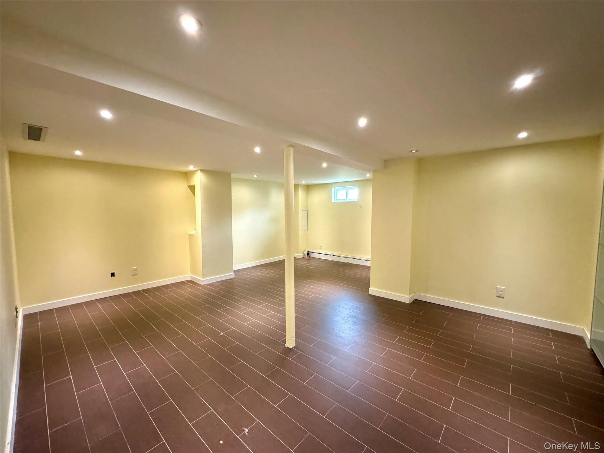 68 Jamaica Avenue, Oyster Bay, NY, 3 Bedrooms Bedrooms, 8 Rooms Rooms,2 BathroomsBathrooms,Residential Lease,For Rent,Jamaica,0,995241 68 Jamaica Avenue, Oyster Bay, NY, 3 Bedrooms Bedrooms, 8 Rooms Rooms,2 BathroomsBathrooms,Residential Lease,For Rent,Jamaica,0,995241