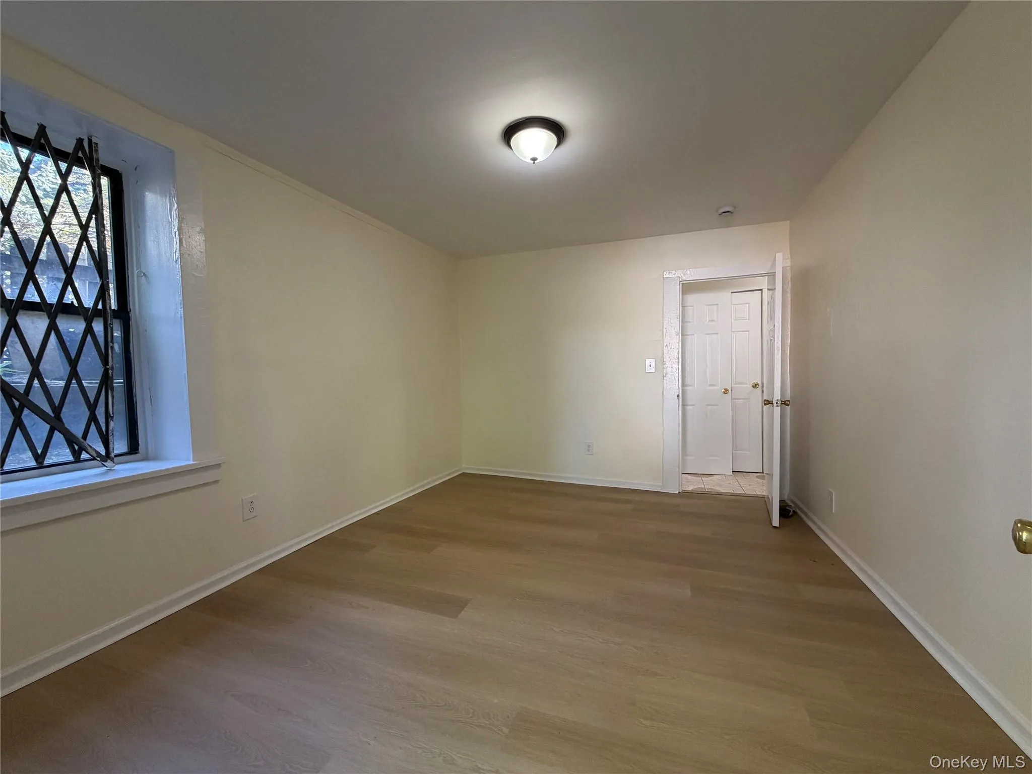 737 Warburton Avenue, Yonkers, NY, 1 Bedroom Bedrooms, 5 Rooms Rooms,1 BathroomBathrooms,Residential Lease,For Rent,Warburton,0,995251 737 Warburton Avenue, Yonkers, NY, 1 Bedroom Bedrooms, 5 Rooms Rooms,1 BathroomBathrooms,Residential Lease,For Rent,Warburton,0,995251