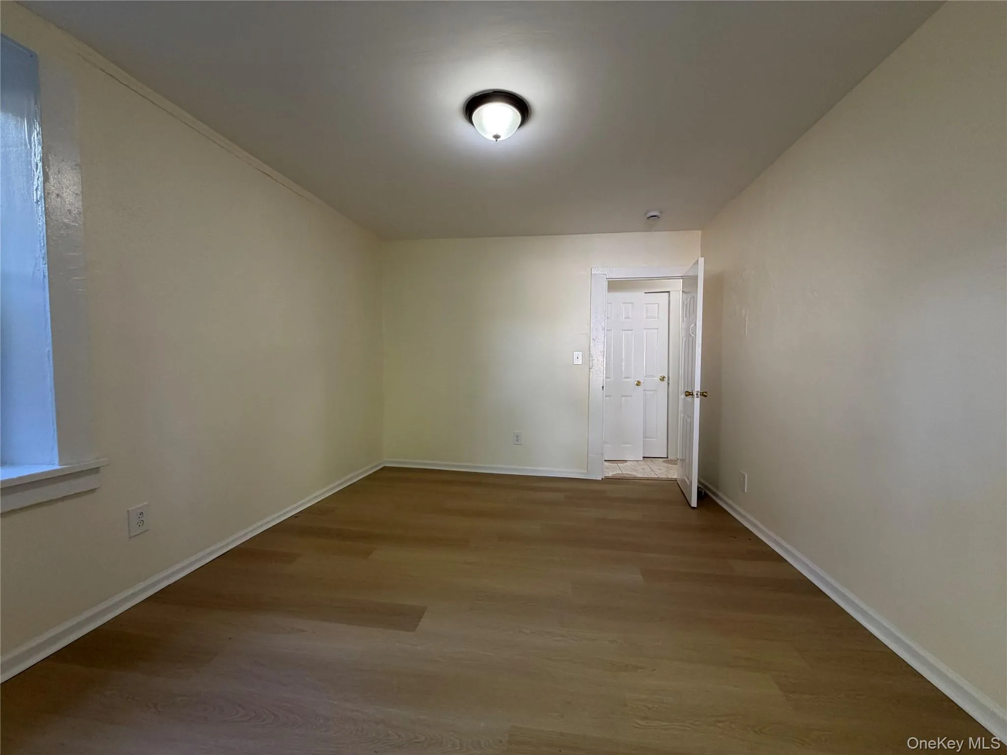 737 Warburton Avenue, Yonkers, NY, 1 Bedroom Bedrooms, 5 Rooms Rooms,1 BathroomBathrooms,Residential Lease,For Rent,Warburton,0,995251 737 Warburton Avenue, Yonkers, NY, 1 Bedroom Bedrooms, 5 Rooms Rooms,1 BathroomBathrooms,Residential Lease,For Rent,Warburton,0,995251
