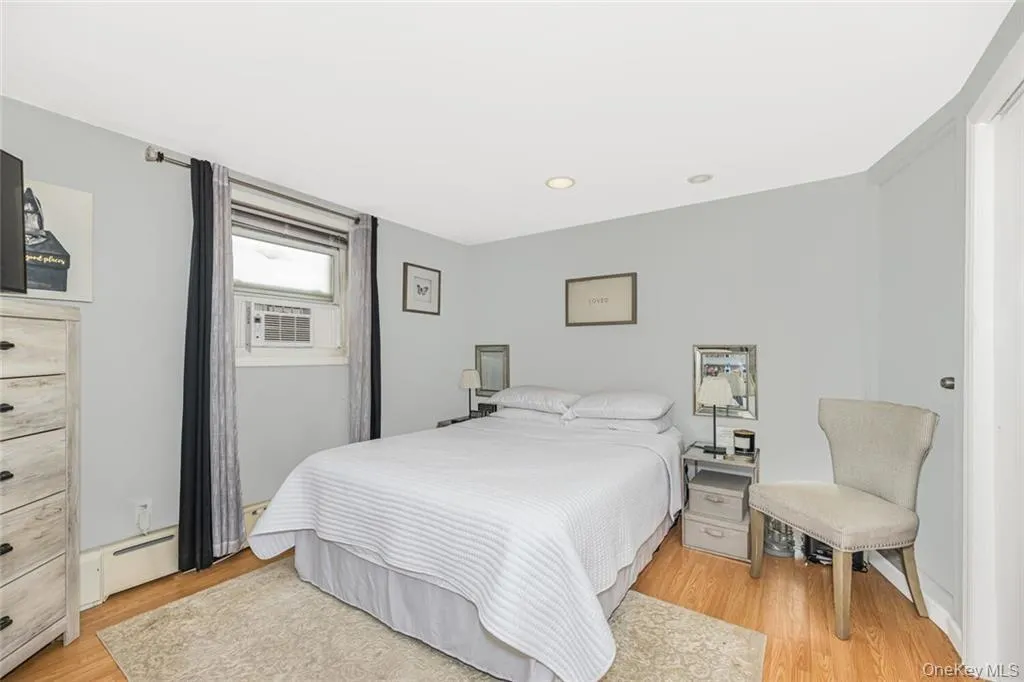 37 Troy Lane, Yonkers, NY, 4 Bedrooms Bedrooms, 5 Rooms Rooms,1 BathroomBathrooms,Residential Lease,For Rent,Troy,0,995253 37 Troy Lane, Yonkers, NY, 4 Bedrooms Bedrooms, 5 Rooms Rooms,1 BathroomBathrooms,Residential Lease,For Rent,Troy,0,995253