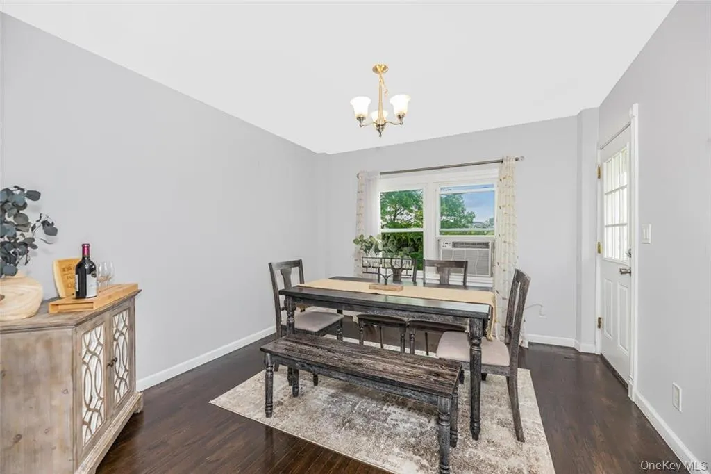 37 Troy Lane, Yonkers, NY, 4 Bedrooms Bedrooms, 5 Rooms Rooms,1 BathroomBathrooms,Residential Lease,For Rent,Troy,0,995253 37 Troy Lane, Yonkers, NY, 4 Bedrooms Bedrooms, 5 Rooms Rooms,1 BathroomBathrooms,Residential Lease,For Rent,Troy,0,995253