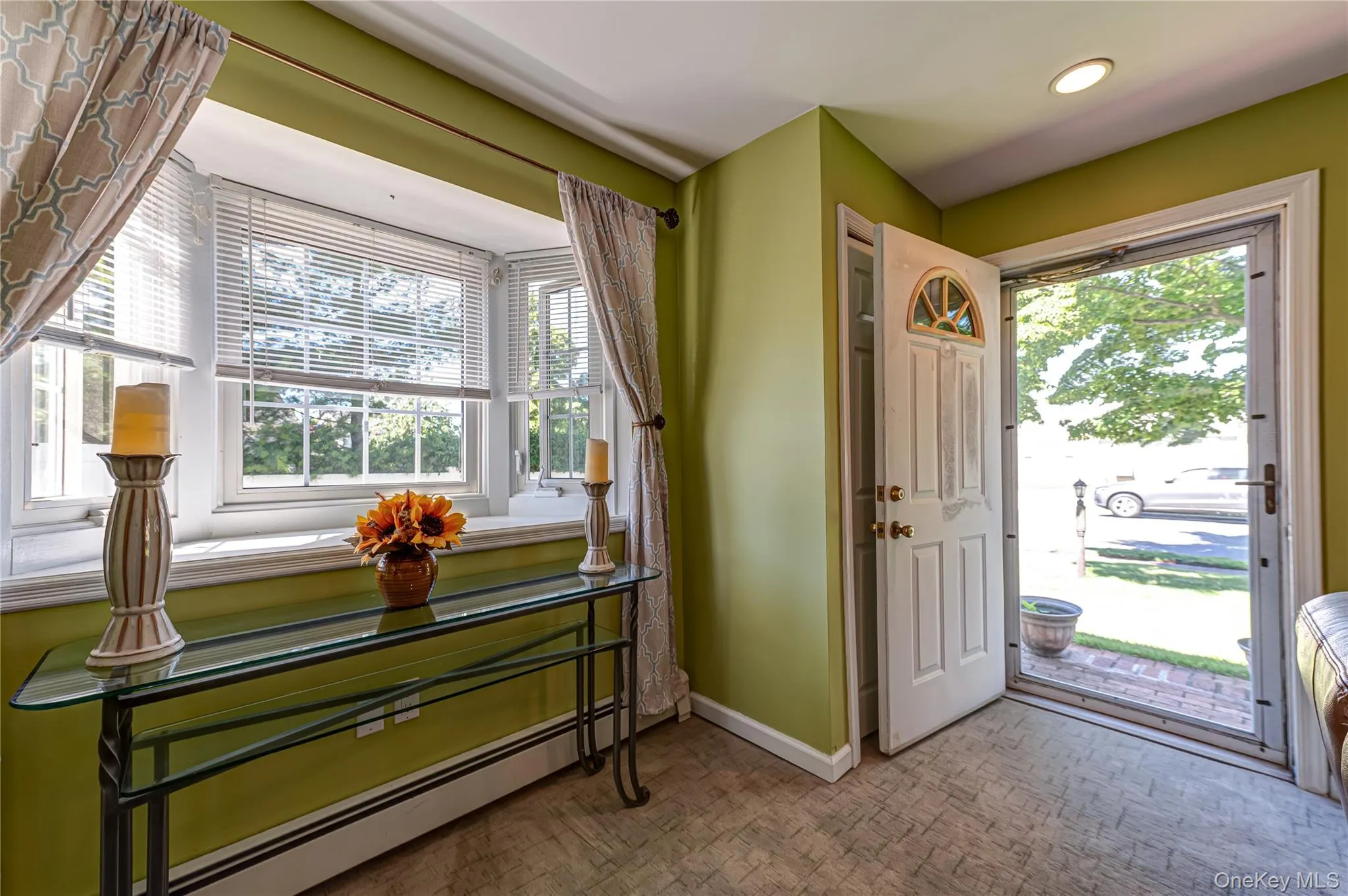 6 Virginia Lane, Oyster Bay, NY, 2 Bedrooms Bedrooms, 6 Rooms Rooms,1 BathroomBathrooms,Residential,For Rent,Virginia,0,995255 6 Virginia Lane, Oyster Bay, NY, 2 Bedrooms Bedrooms, 6 Rooms Rooms,1 BathroomBathrooms,Residential,For Rent,Virginia,0,995255