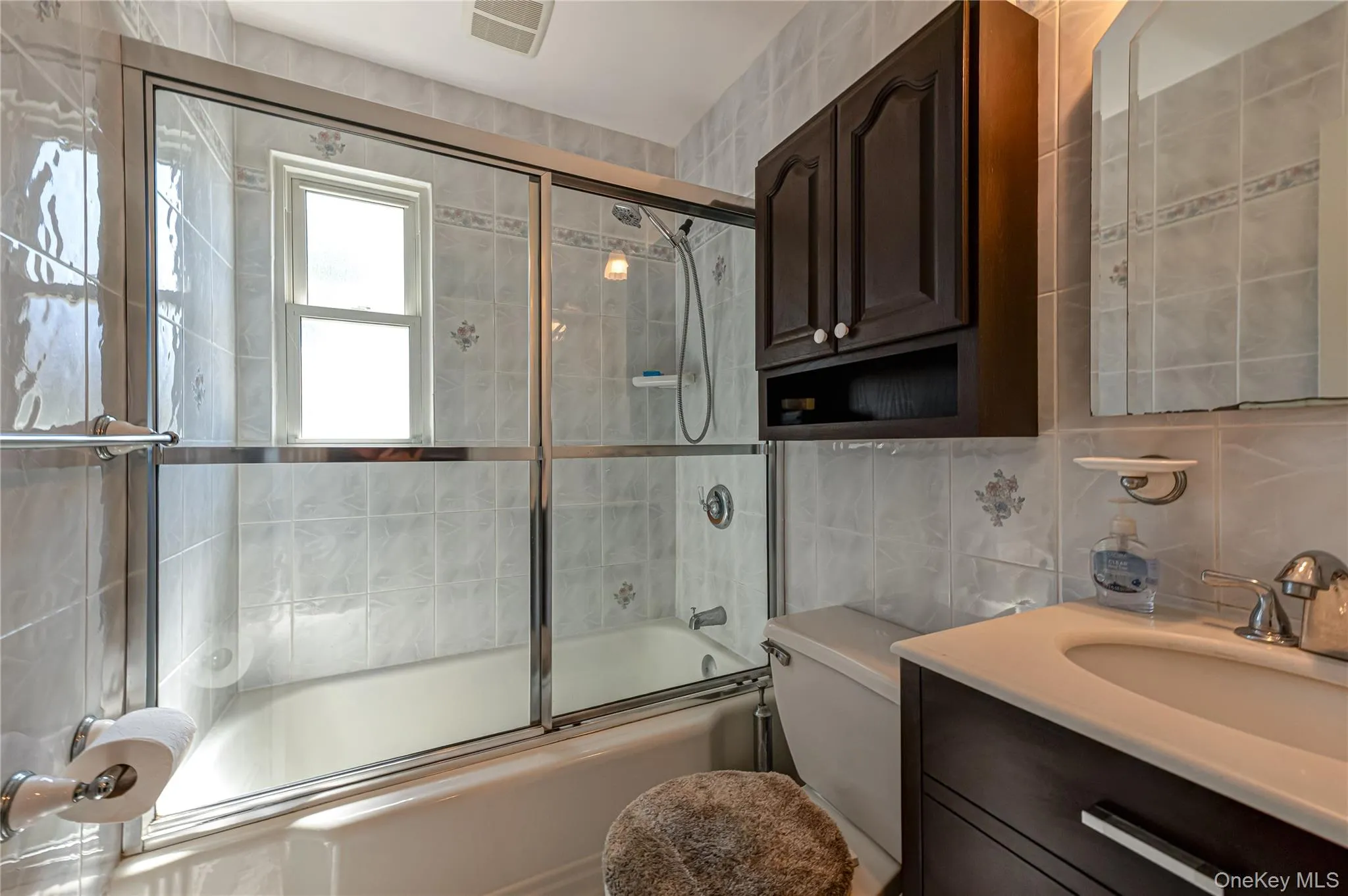 6 Virginia Lane, Oyster Bay, NY, 2 Bedrooms Bedrooms, 6 Rooms Rooms,1 BathroomBathrooms,Residential,For Rent,Virginia,0,995255 6 Virginia Lane, Oyster Bay, NY, 2 Bedrooms Bedrooms, 6 Rooms Rooms,1 BathroomBathrooms,Residential,For Rent,Virginia,0,995255