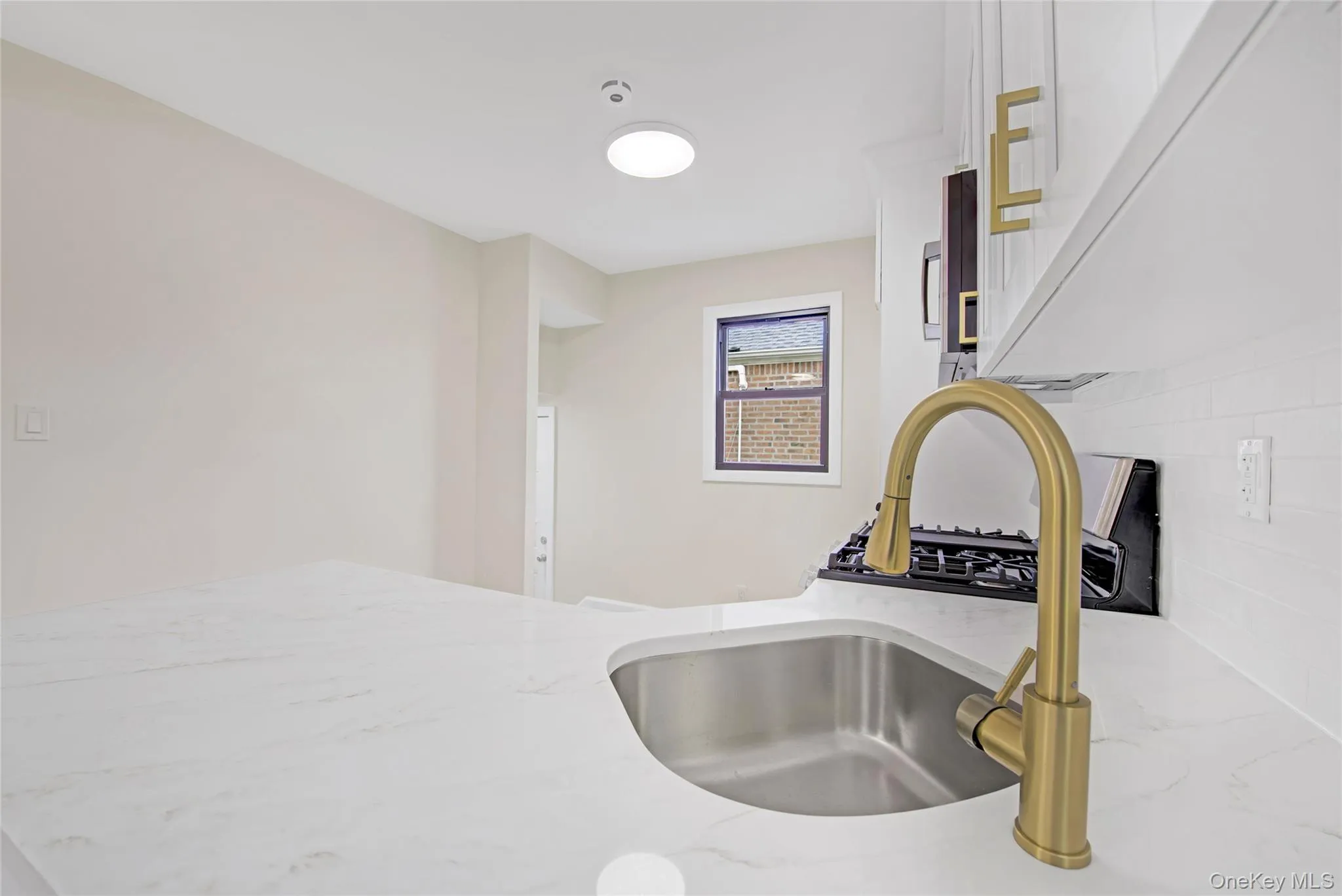 223-15 114th Road, New York, NY, 3 Bedrooms Bedrooms, 6 Rooms Rooms,1 BathroomBathrooms,Residential,For Rent,114th,0,995268 223-15 114th Road, New York, NY, 3 Bedrooms Bedrooms, 6 Rooms Rooms,1 BathroomBathrooms,Residential,For Rent,114th,0,995268