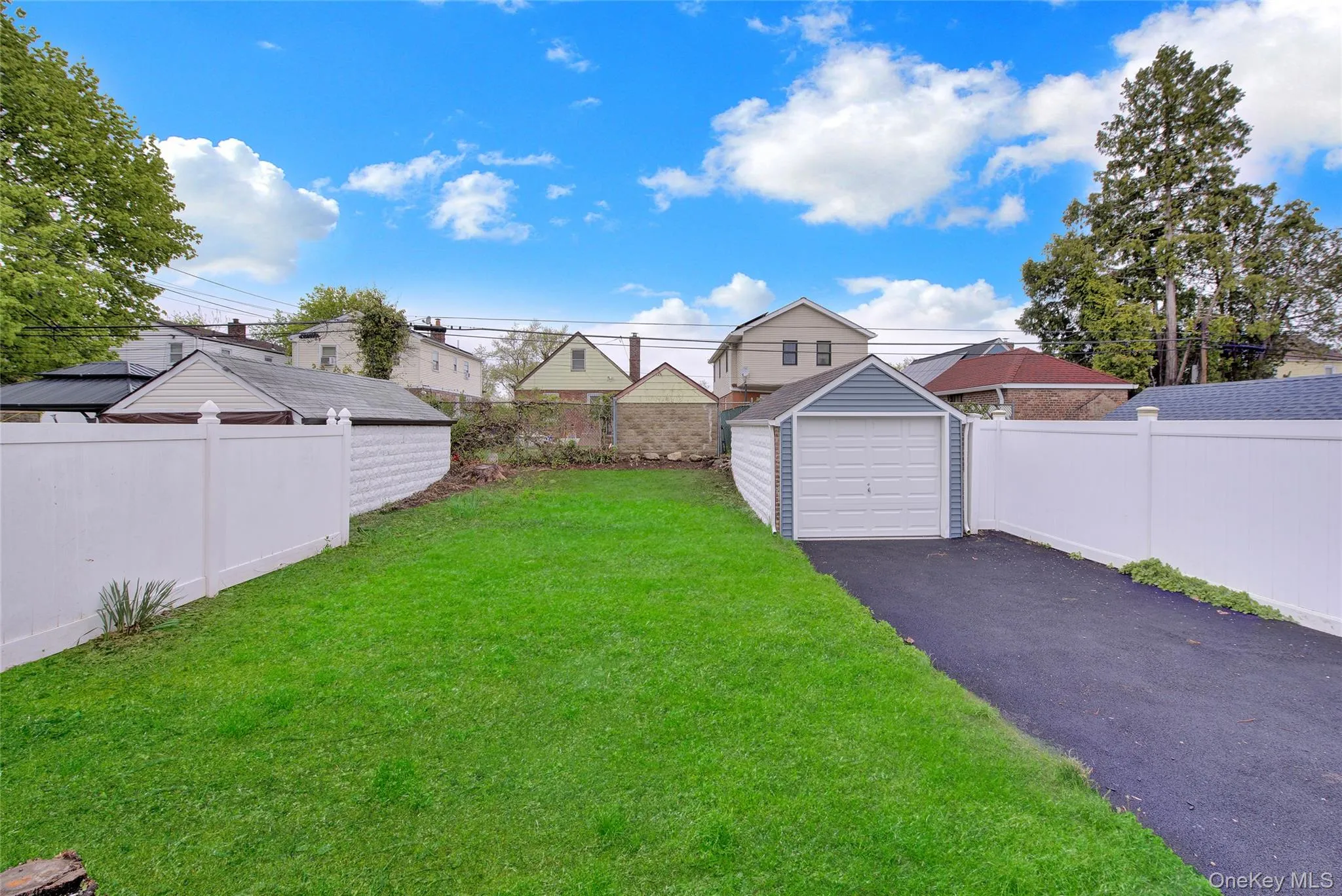 223-15 114th Road, New York, NY, 3 Bedrooms Bedrooms, 6 Rooms Rooms,1 BathroomBathrooms,Residential,For Rent,114th,0,995268 223-15 114th Road, New York, NY, 3 Bedrooms Bedrooms, 6 Rooms Rooms,1 BathroomBathrooms,Residential,For Rent,114th,0,995268