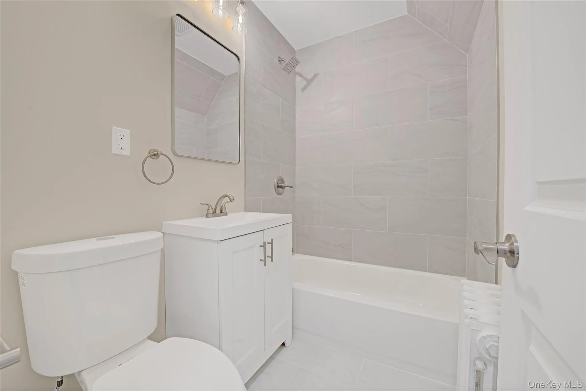 223-15 114th Road, New York, NY, 3 Bedrooms Bedrooms, 6 Rooms Rooms,1 BathroomBathrooms,Residential,For Rent,114th,0,995268 223-15 114th Road, New York, NY, 3 Bedrooms Bedrooms, 6 Rooms Rooms,1 BathroomBathrooms,Residential,For Rent,114th,0,995268