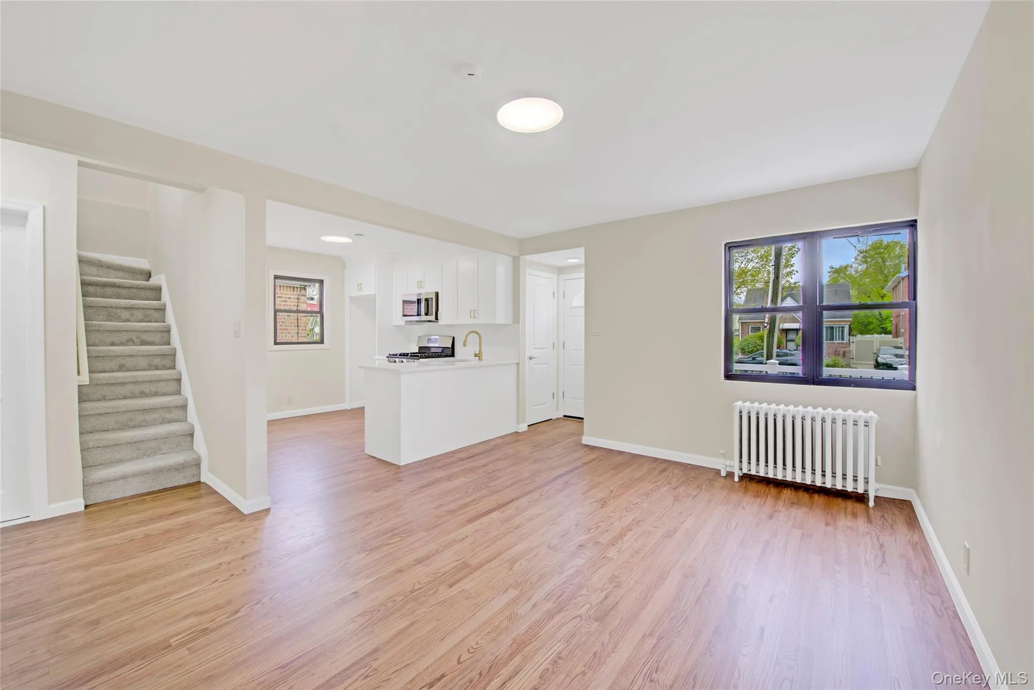 223-15 114th Road, New York, NY, 3 Bedrooms Bedrooms, 6 Rooms Rooms,1 BathroomBathrooms,Residential,For Rent,114th,0,995268 223-15 114th Road, New York, NY, 3 Bedrooms Bedrooms, 6 Rooms Rooms,1 BathroomBathrooms,Residential,For Rent,114th,0,995268