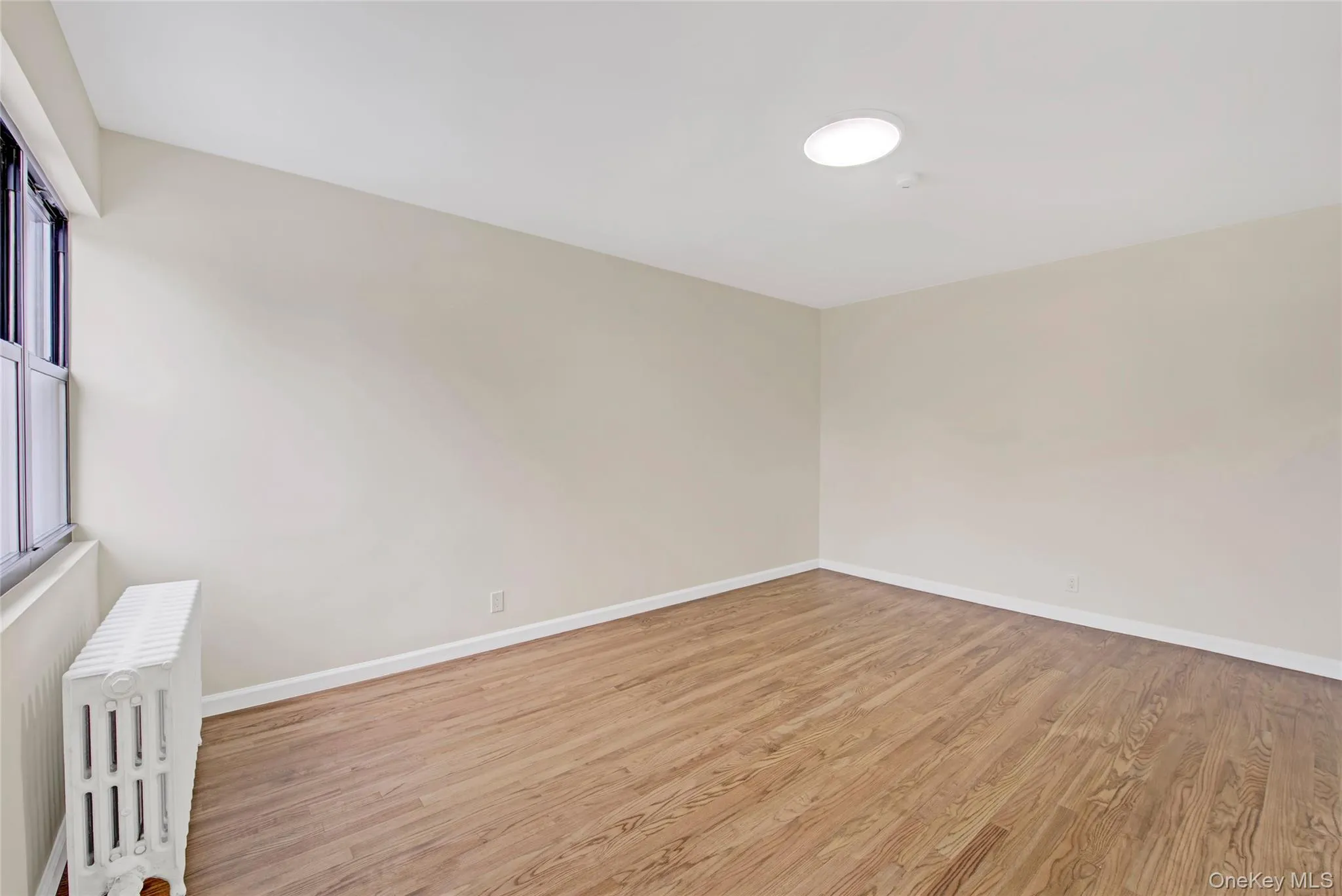 223-15 114th Road, New York, NY, 3 Bedrooms Bedrooms, 6 Rooms Rooms,1 BathroomBathrooms,Residential,For Rent,114th,0,995268 223-15 114th Road, New York, NY, 3 Bedrooms Bedrooms, 6 Rooms Rooms,1 BathroomBathrooms,Residential,For Rent,114th,0,995268